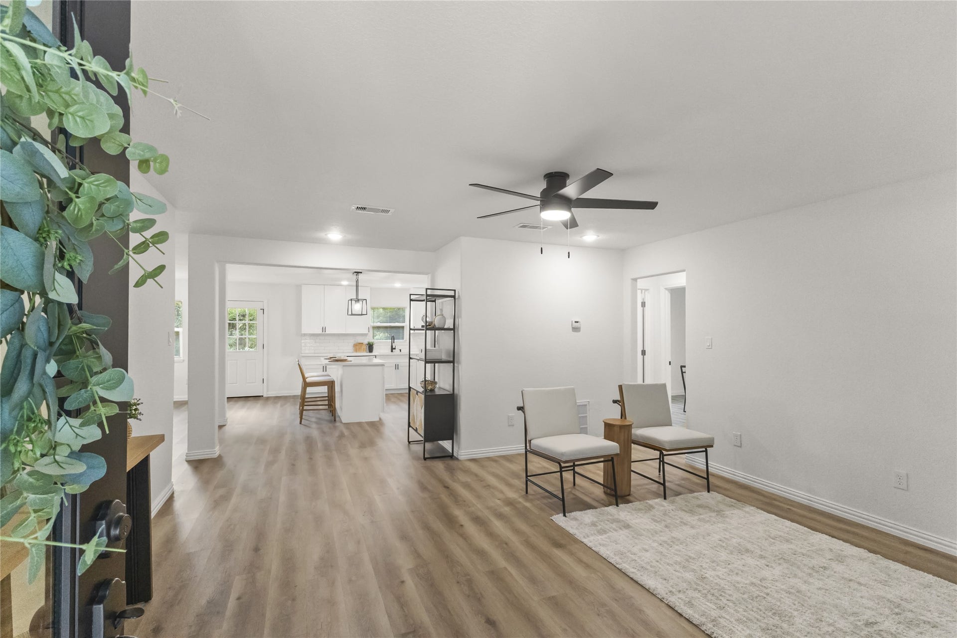 606 Winding Way Street, Lake Jackson, TX 77566