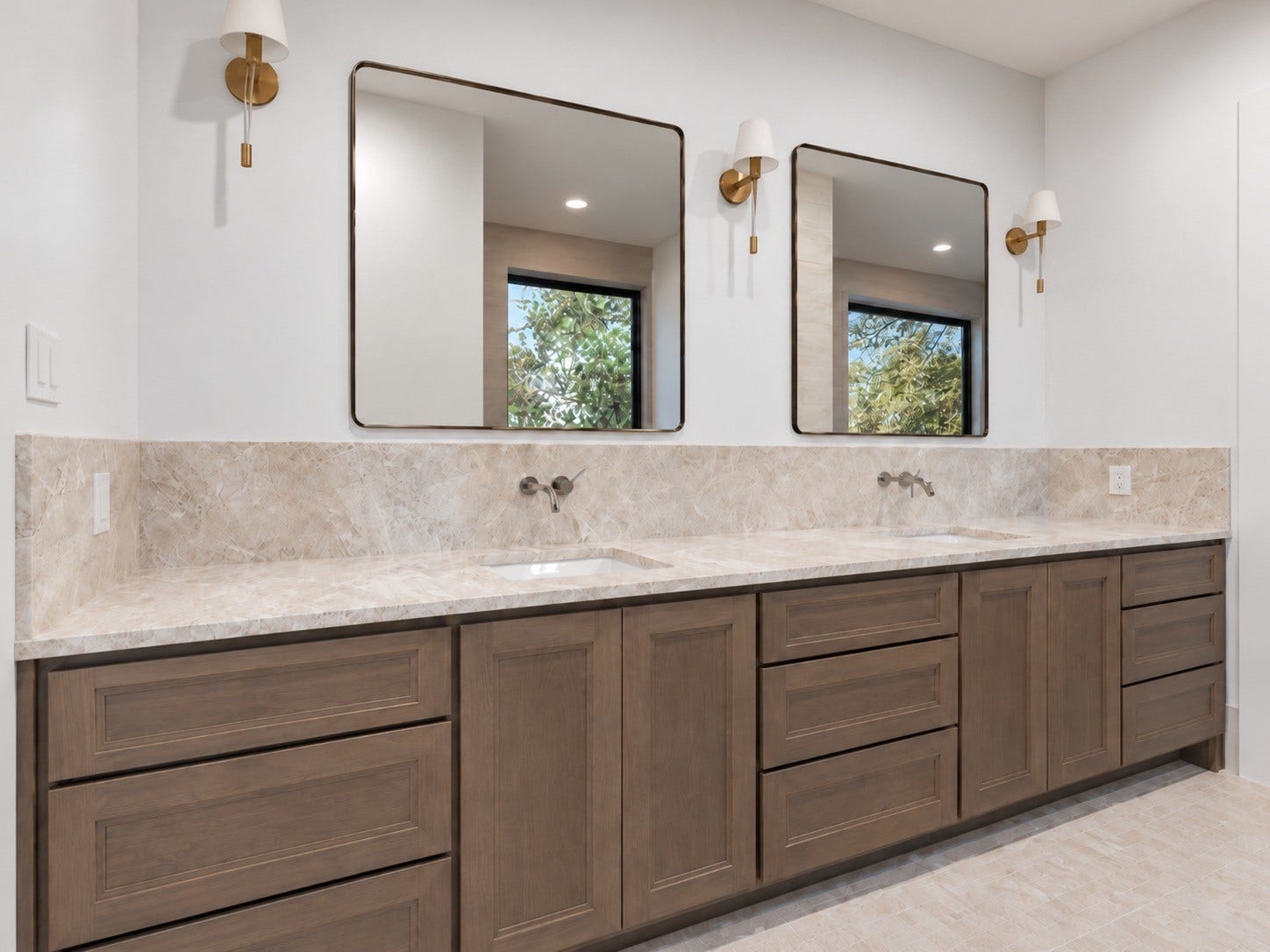 12 N Timber Top Dr, Spring, TX 77380 Primary bathroom