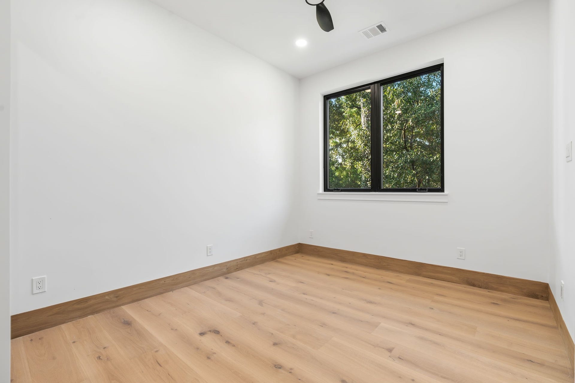 12 N Timber Top Dr, Spring, TX 77380 Third bedroom on the second floor
