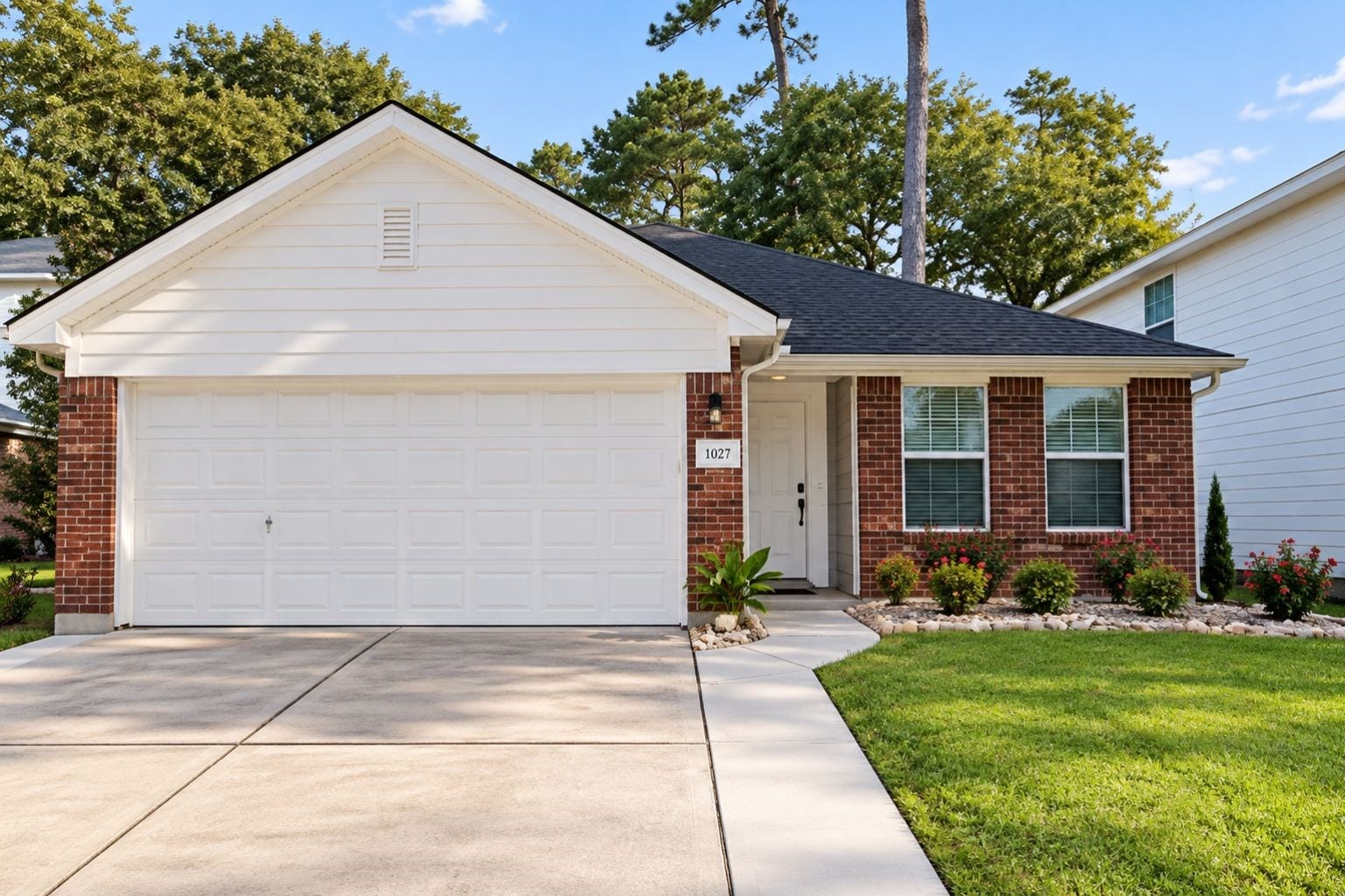 15 Thicket Grove Place, Conroe, TX 77385 15 Thicket Grove Place, Conroe, TX 77385