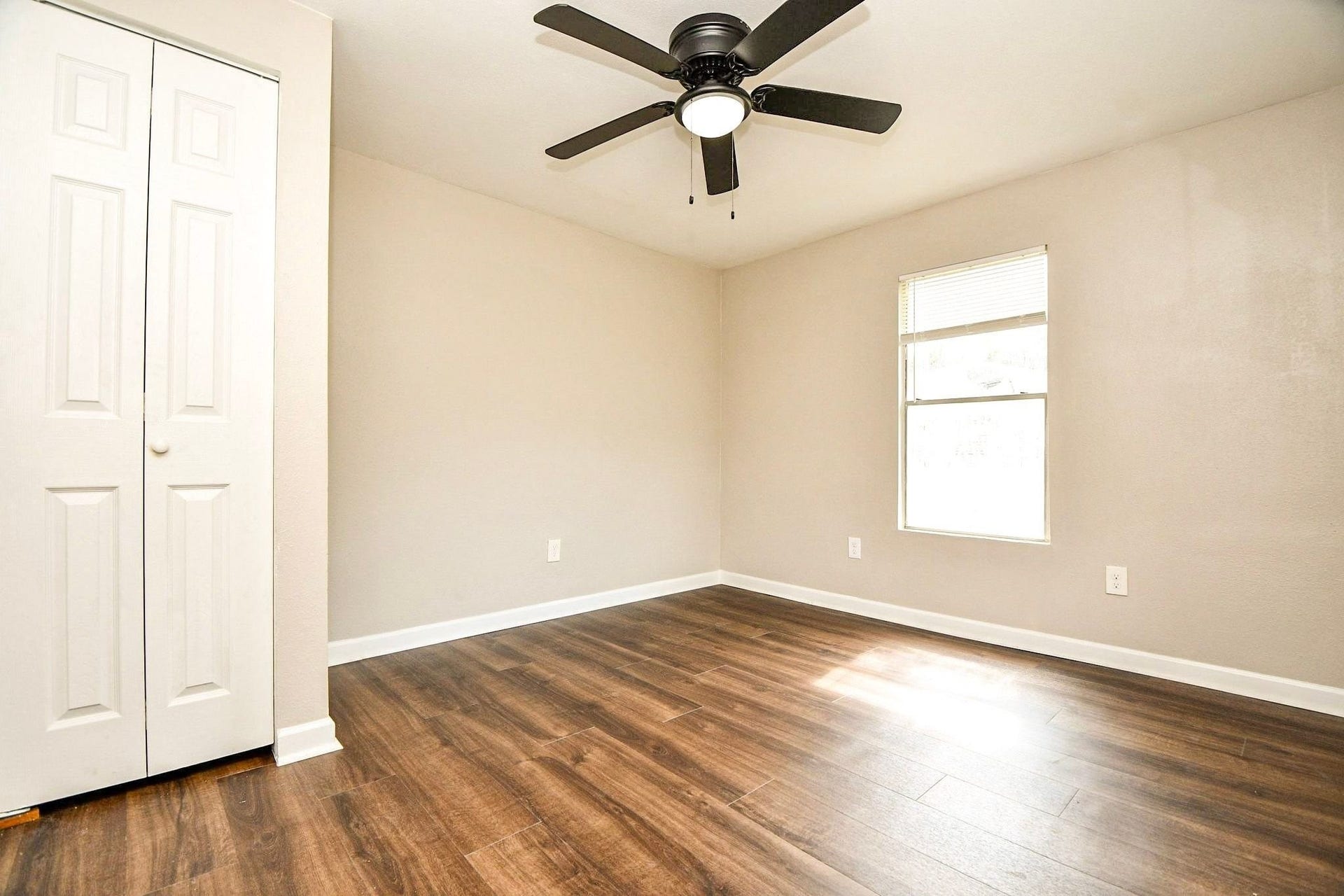 3642 Easy Street, Houston, TX 77026 Bedroom one.