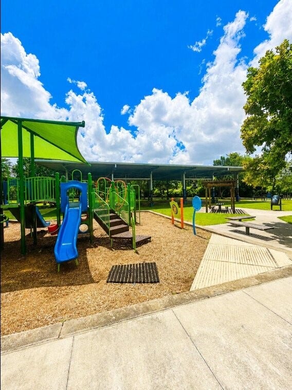 3642 Easy Street, Houston, TX 77026 House backs up to this park!