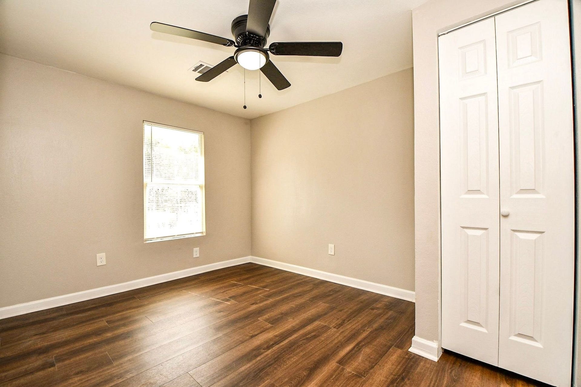 3642 Easy Street, Houston, TX 77026 Bedroom two.