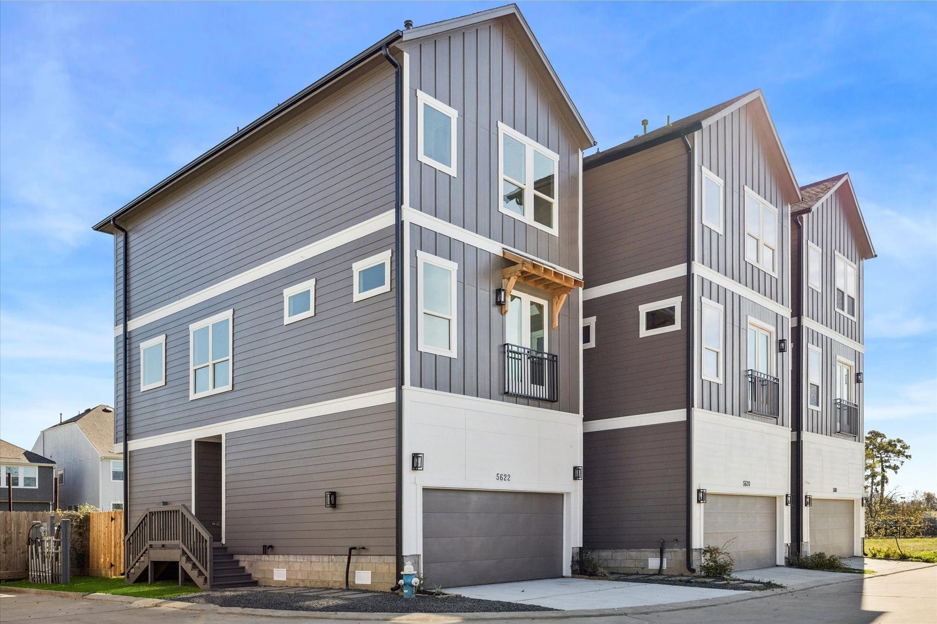 5612 Azores, Houston, TX 77091 5612 Azores, Houston, TX 77091