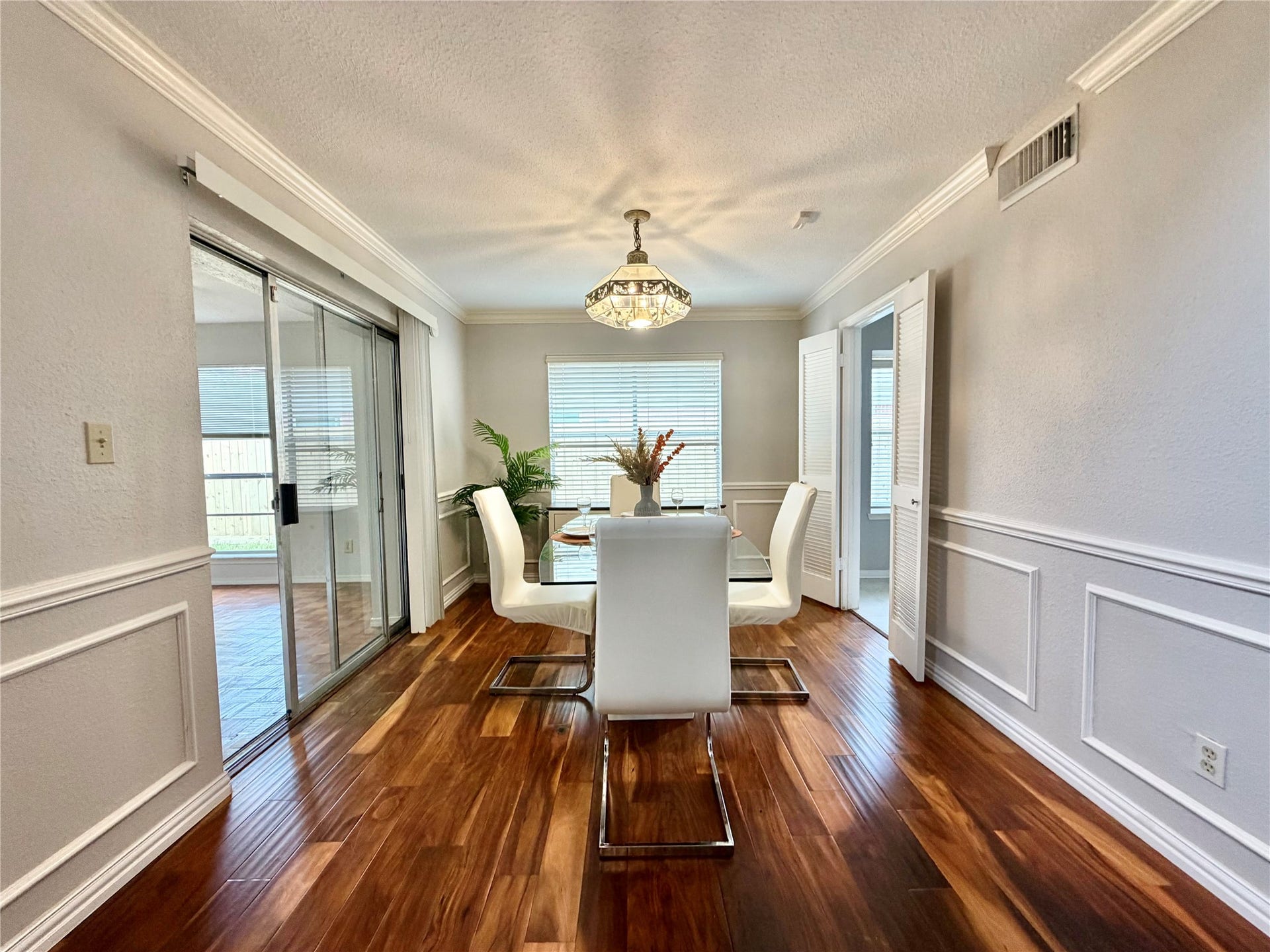 2918 Cotton Stock, Sugar Land, TX 77479 Dining room
