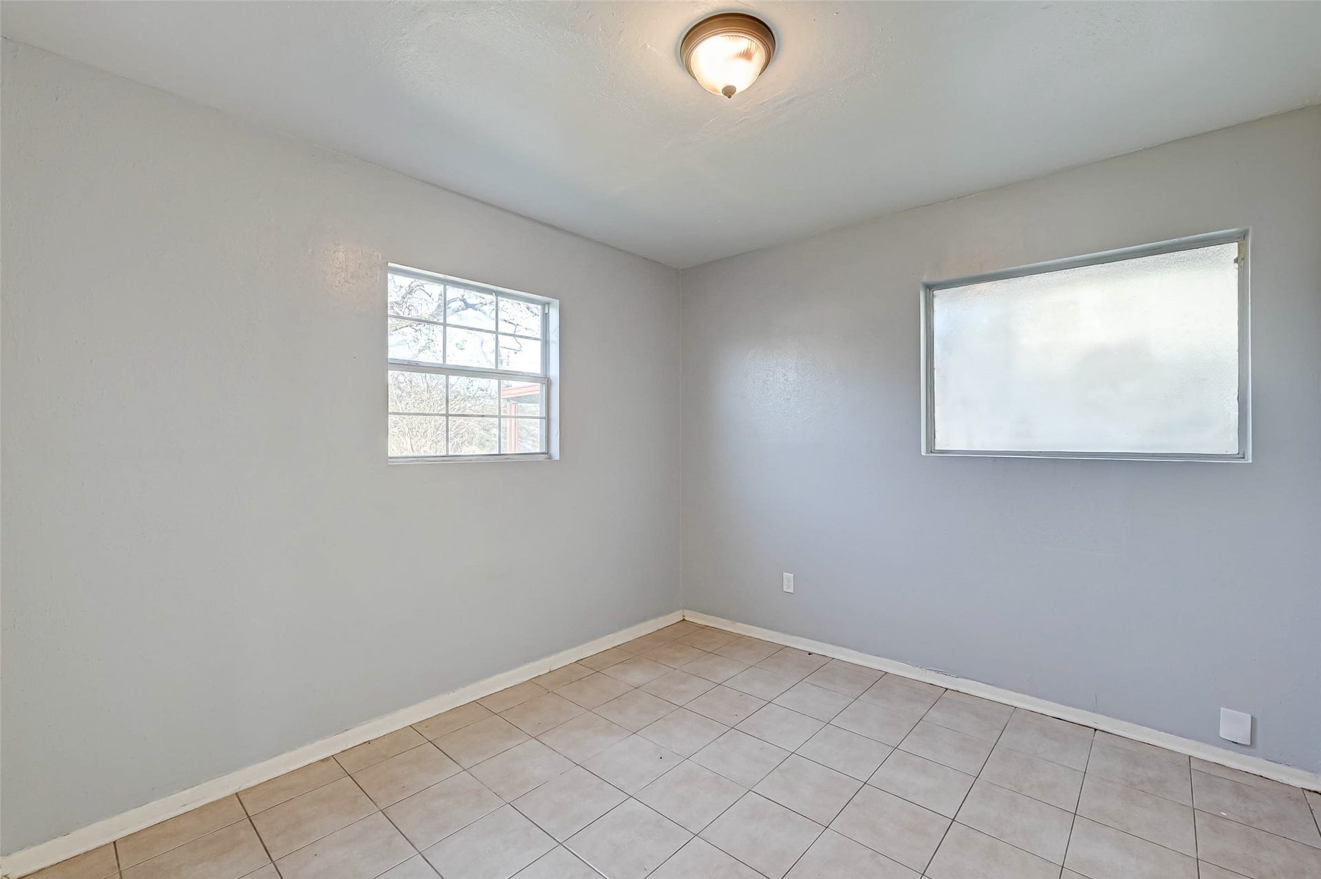 5322 Westover Street, Houston, TX 77033 5322 Westover Street, Houston, TX 77033