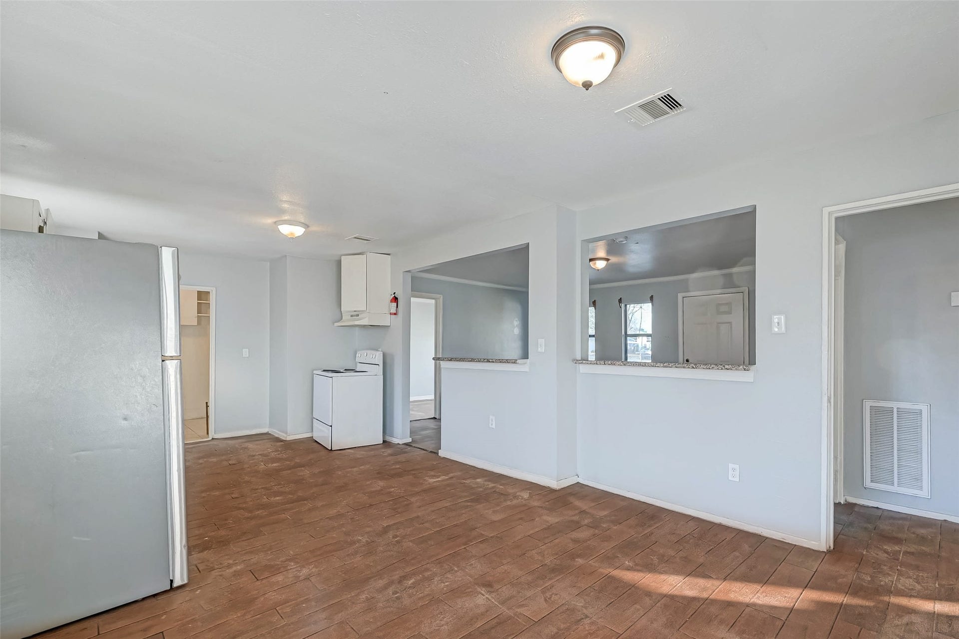 5322 Westover Street, Houston, TX 77033 5322 Westover Street, Houston, TX 77033