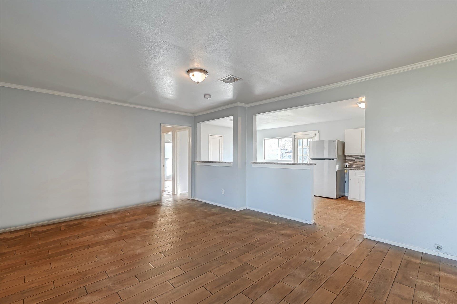 5322 Westover Street, Houston, TX 77033 5322 Westover Street, Houston, TX 77033