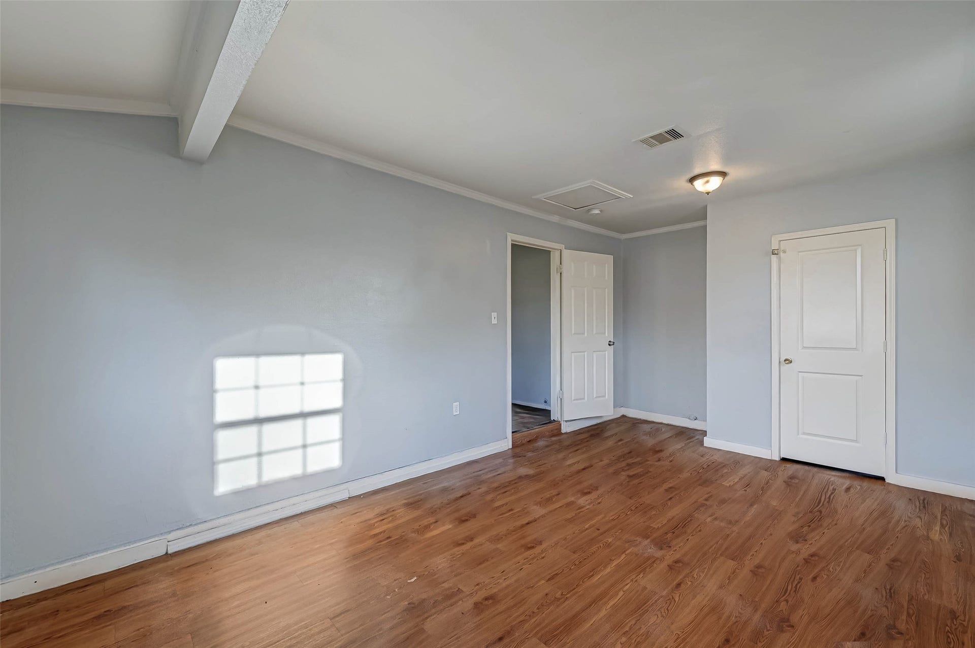 5322 Westover Street, Houston, TX 77033 5322 Westover Street, Houston, TX 77033