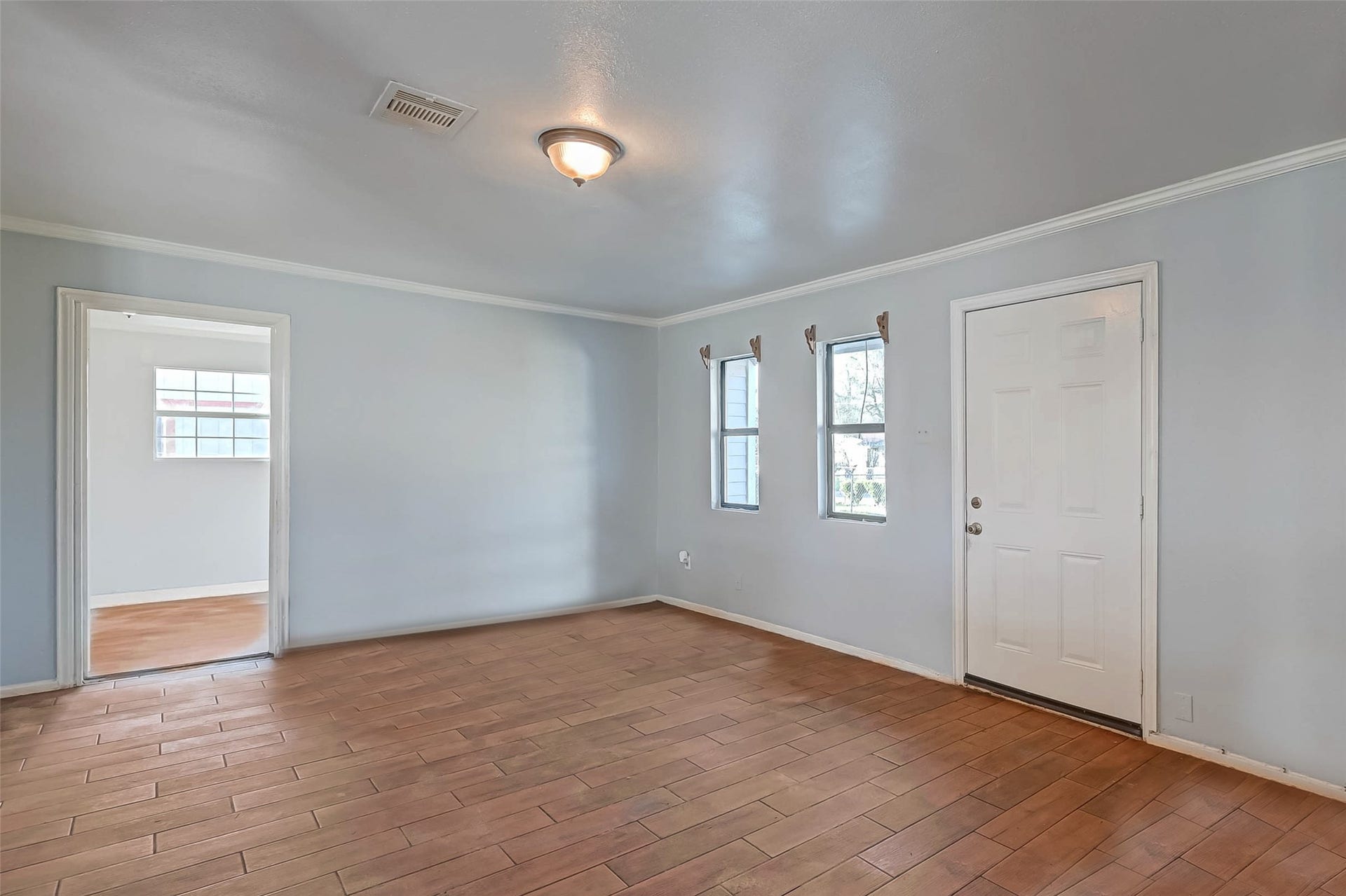 5322 Westover Street, Houston, TX 77033 5322 Westover Street, Houston, TX 77033