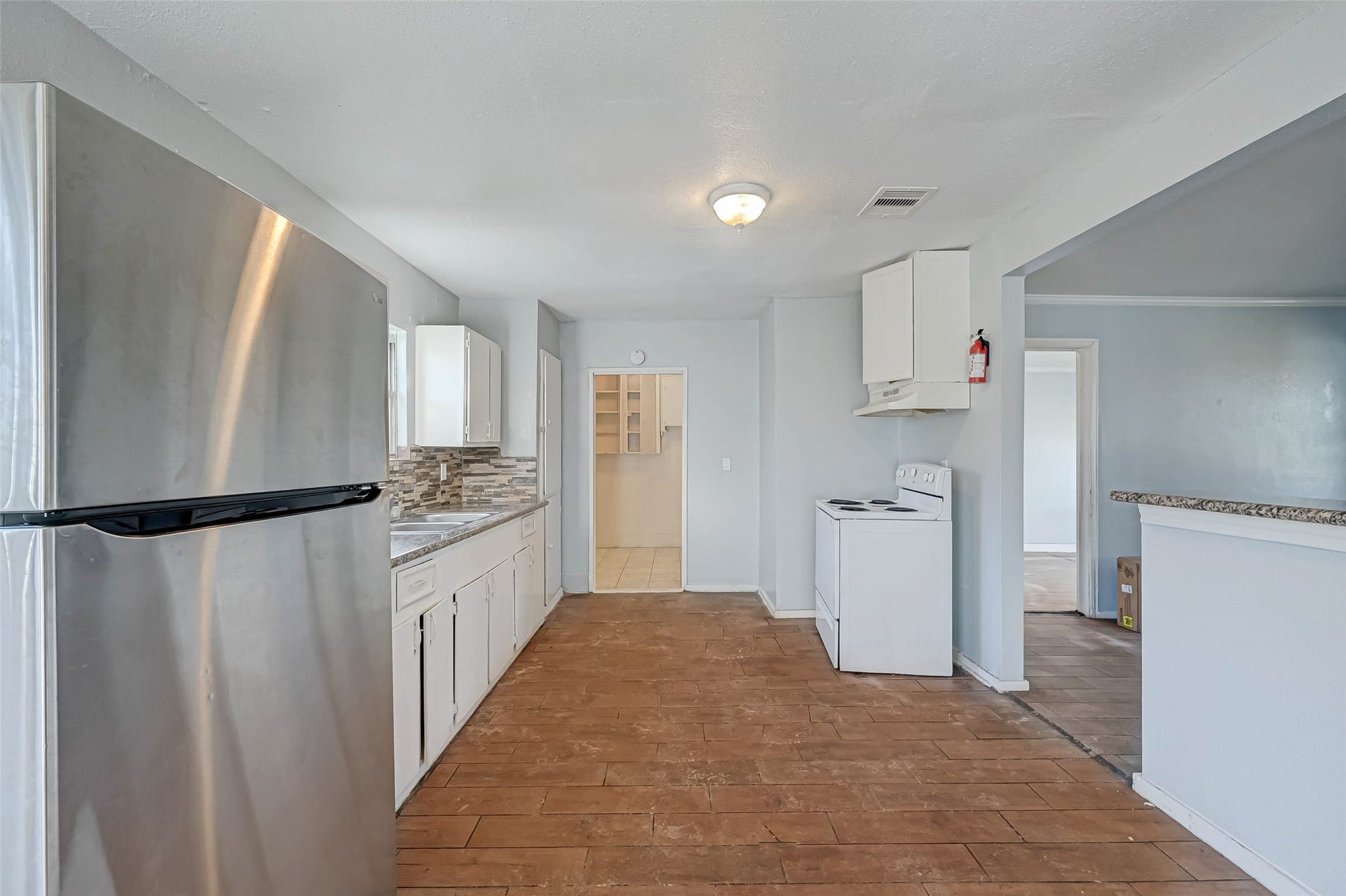 5322 Westover Street, Houston, TX 77033 5322 Westover Street, Houston, TX 77033
