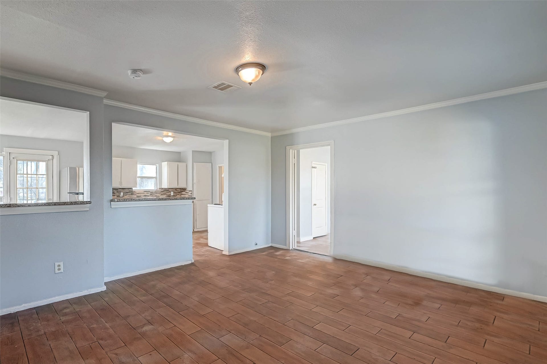5322 Westover Street, Houston, TX 77033 5322 Westover Street, Houston, TX 77033