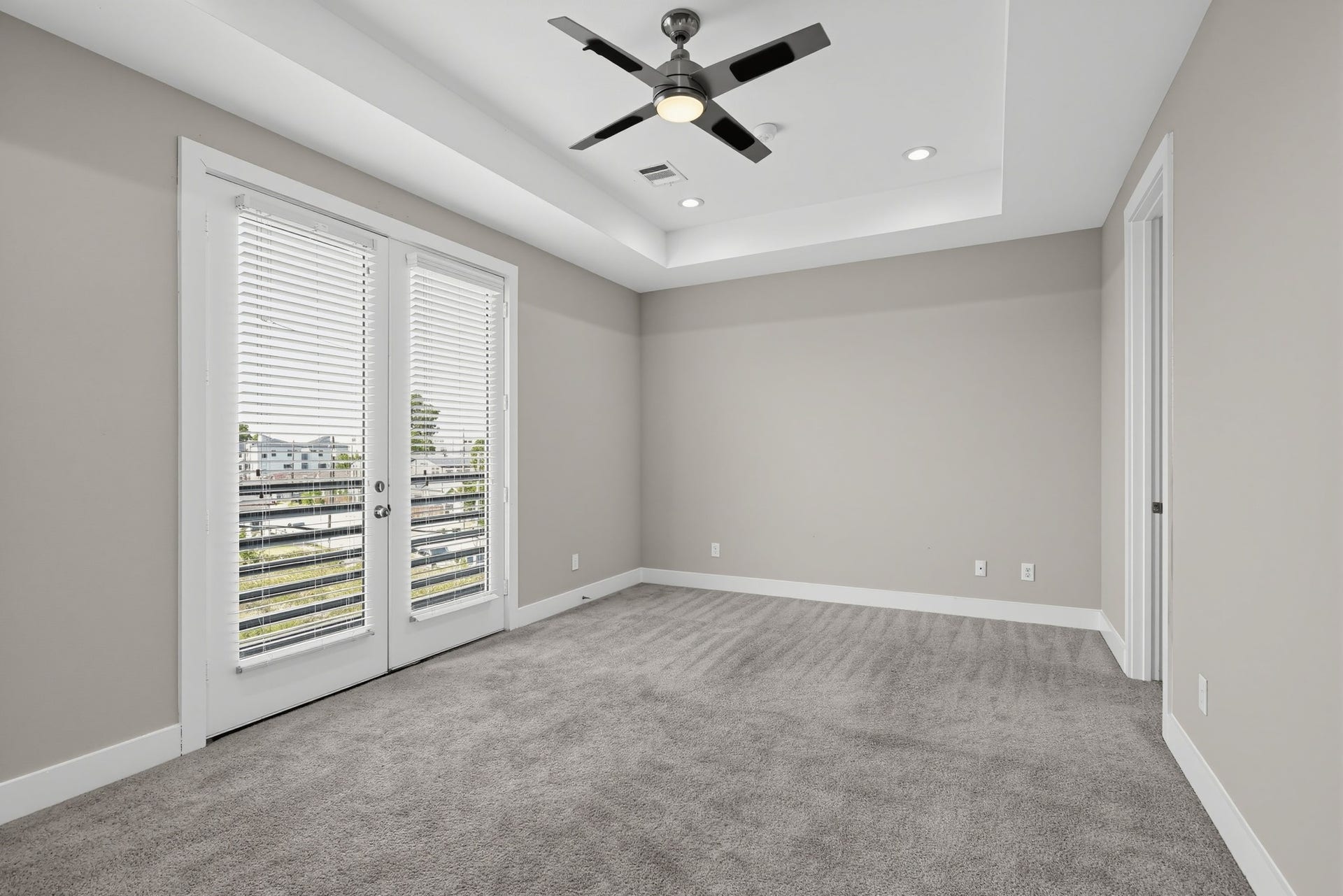 2917 Sauer Street, Houston, TX 77004 2917 Sauer Street, Houston, TX 77004