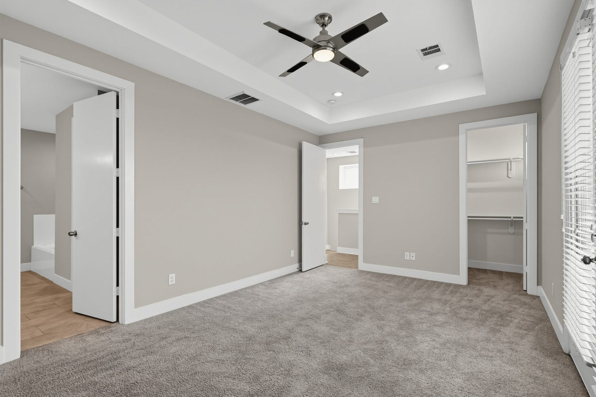 2917 Sauer Street, Houston, TX 77004 2917 Sauer Street, Houston, TX 77004