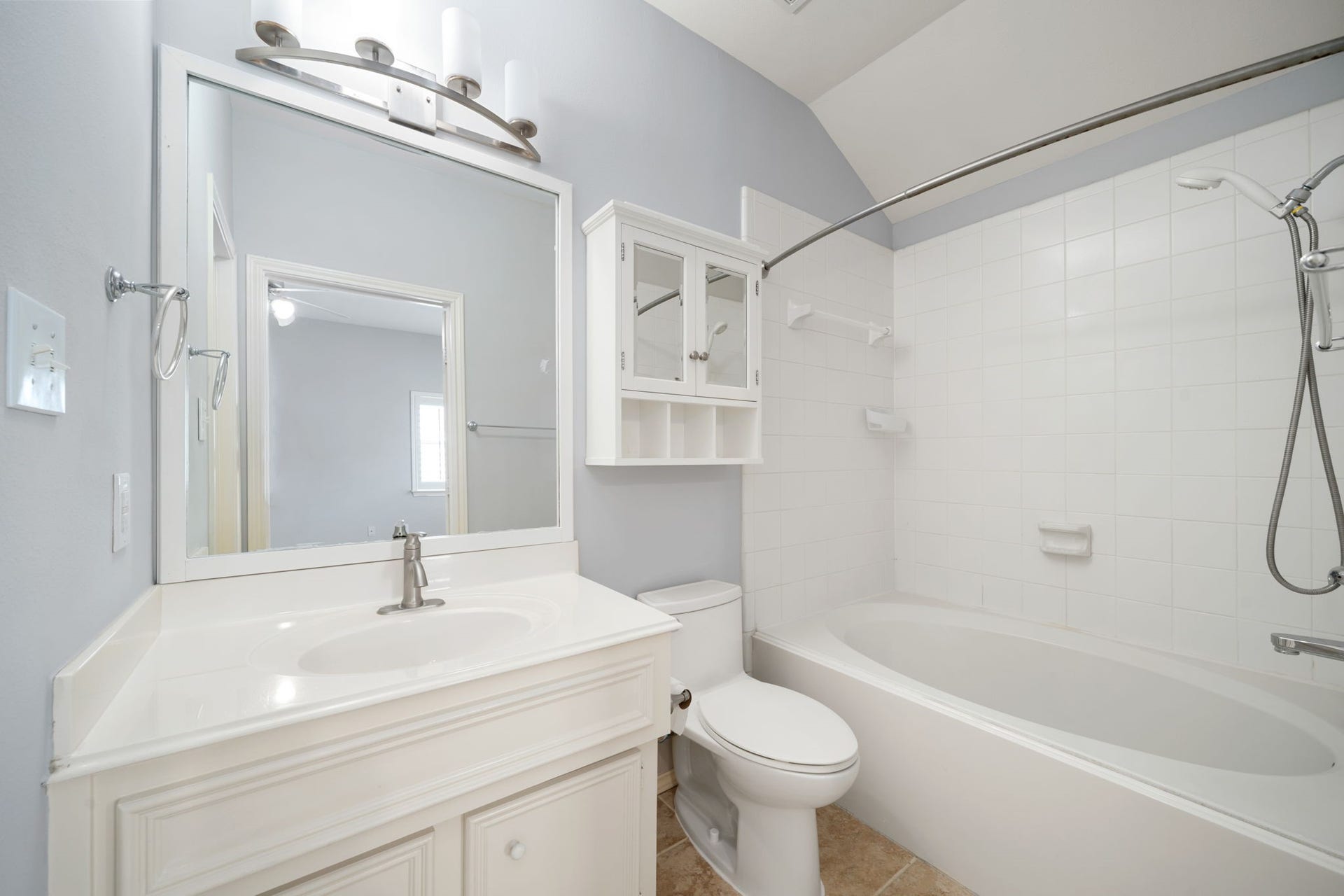 934 W Heights Hollow Lane, Houston, TX 77007
