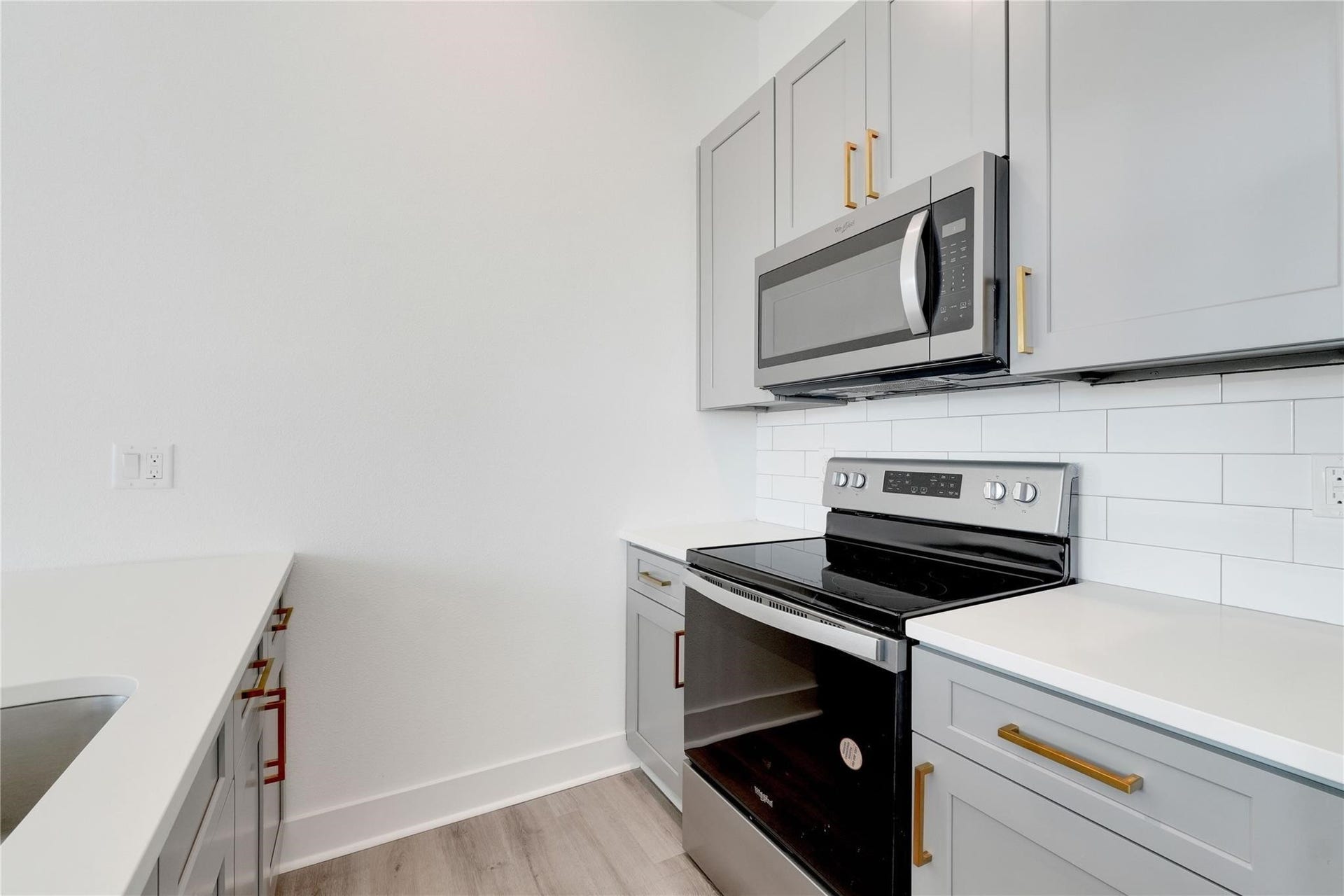 425 Alvia Run Lane, #AB, Houston, TX 77018 425 Alvia Run Lane, #AB, Houston, TX 77018