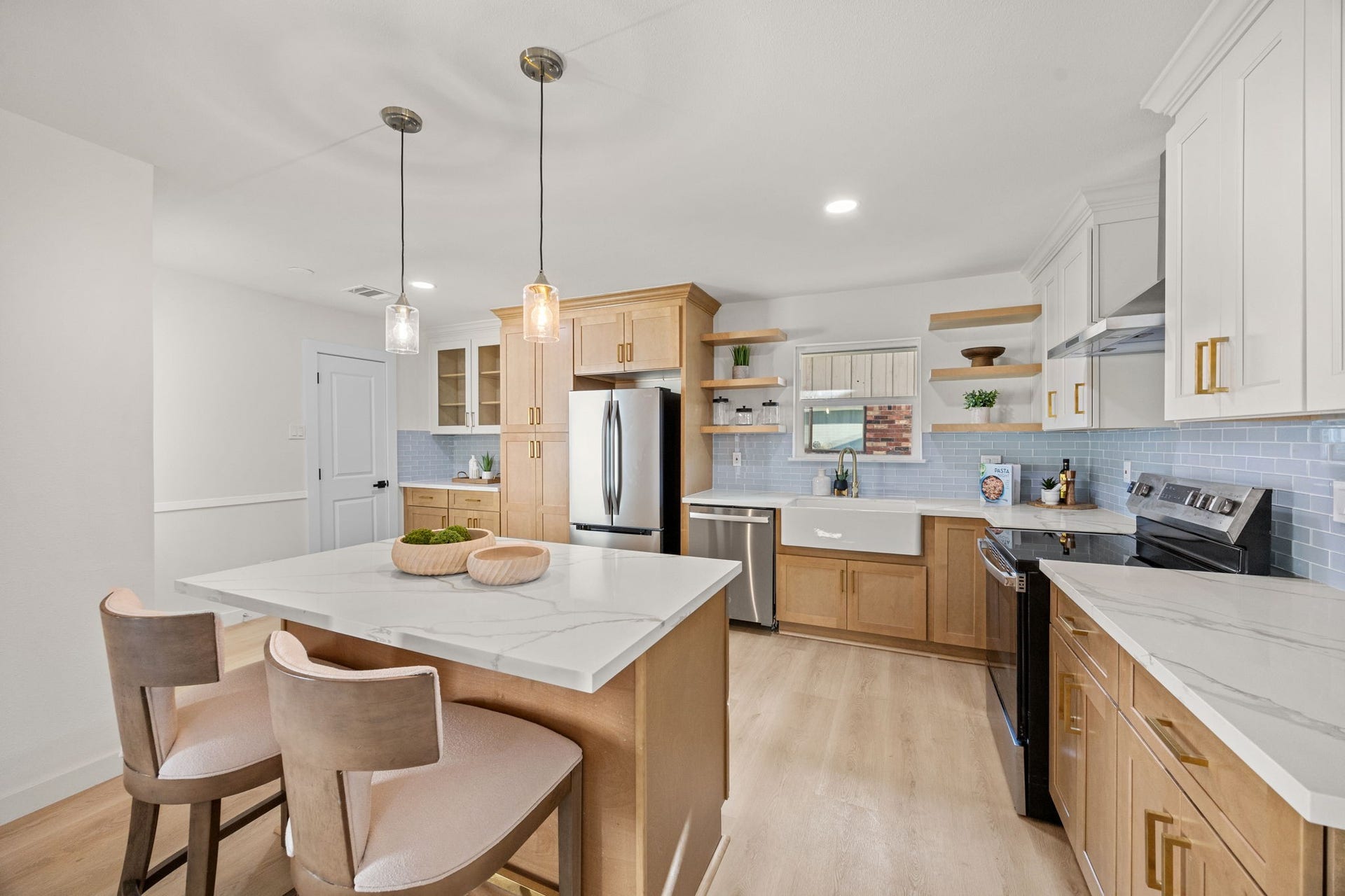 5655 Edith Street, Houston, TX 77081 5655 Edith Street, Houston, TX 77081