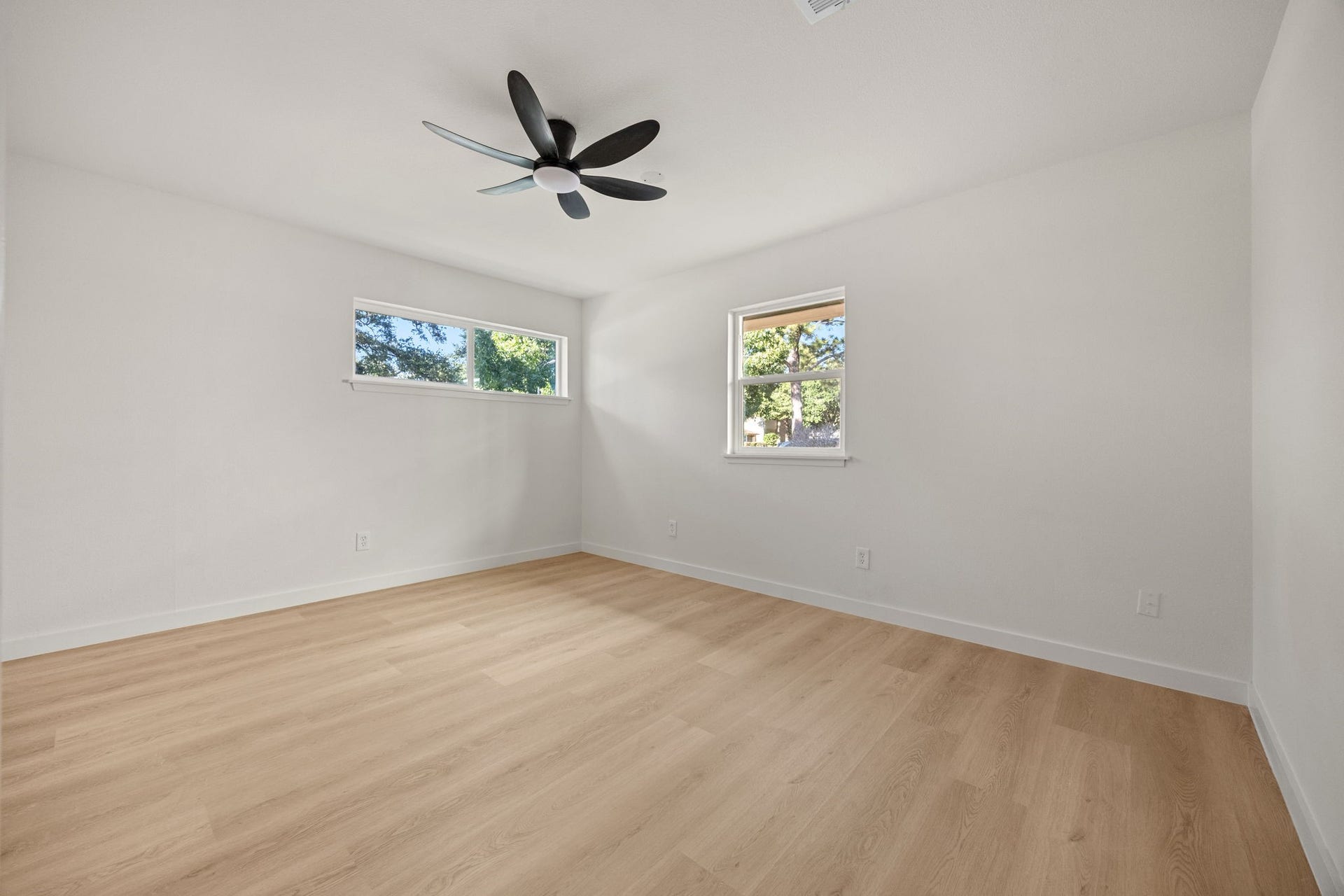 5655 Edith Street, Houston, TX 77081 4th bedroom