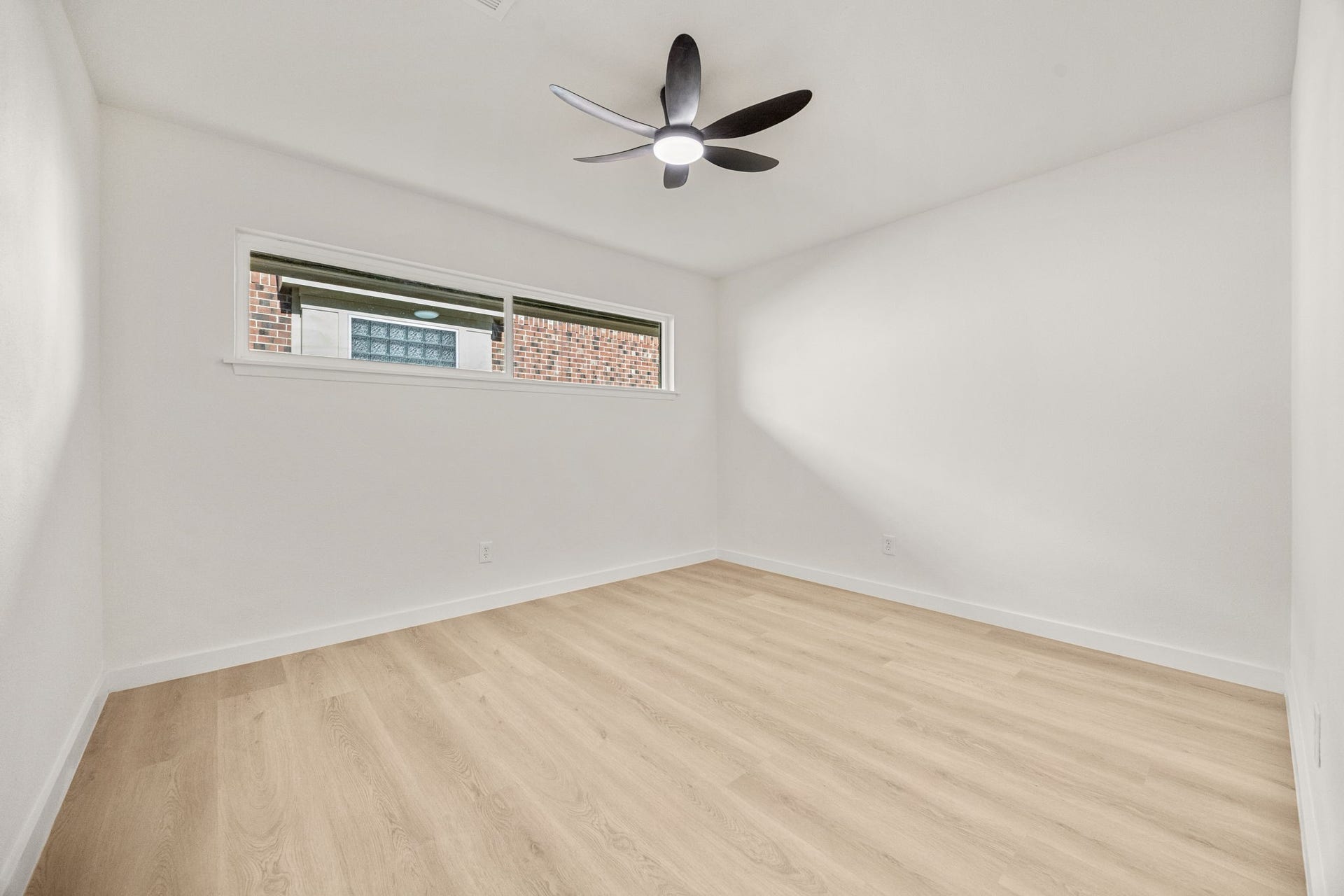 5655 Edith Street, Houston, TX 77081 3rd bedroom