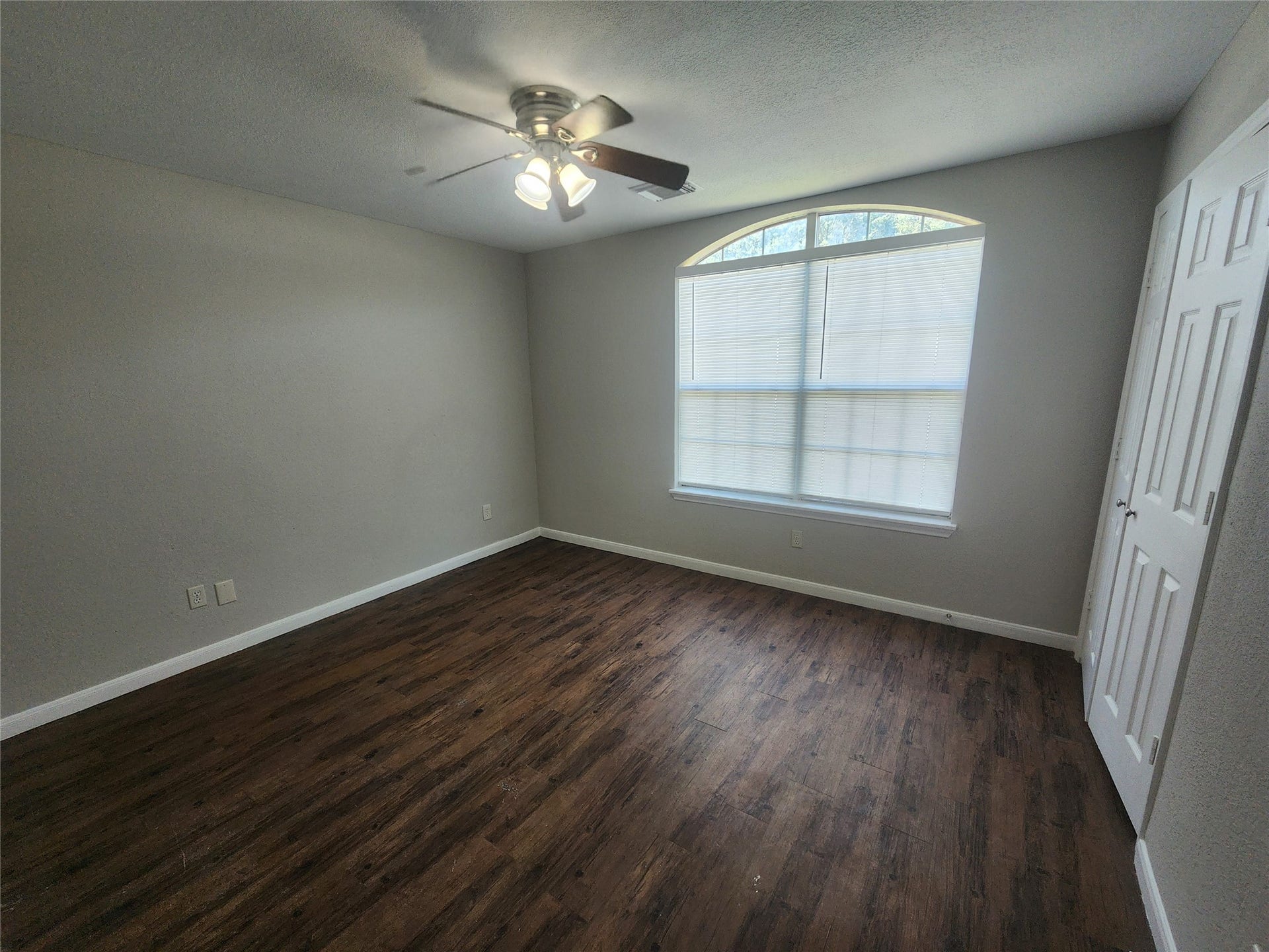 16396 Danika Oak Drive, Conroe, TX 77306 16396 Danika Oak Drive, Conroe, TX 77306