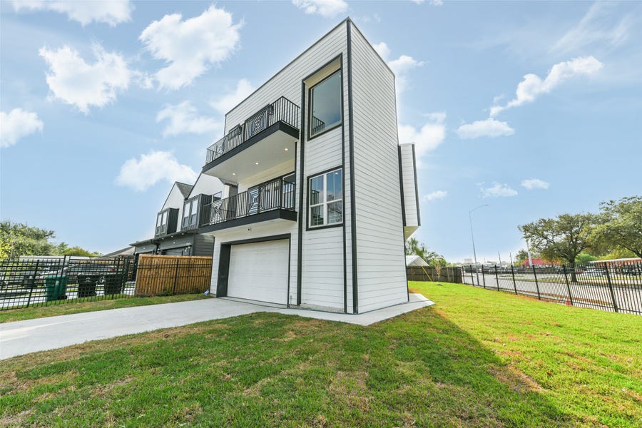 Property photo for 5302 Tarawa Road, Houston, TX