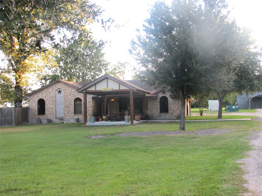 Property photo for 35833 Fm 1774 Road, Pinehurst, TX