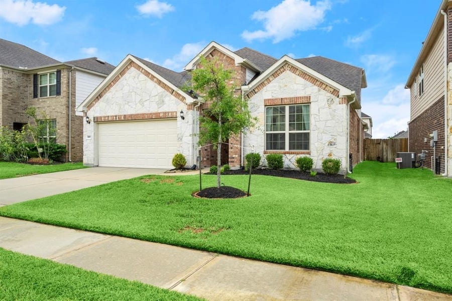Property photo for 19911 Mulberry Pine Lane, Cypress, TX