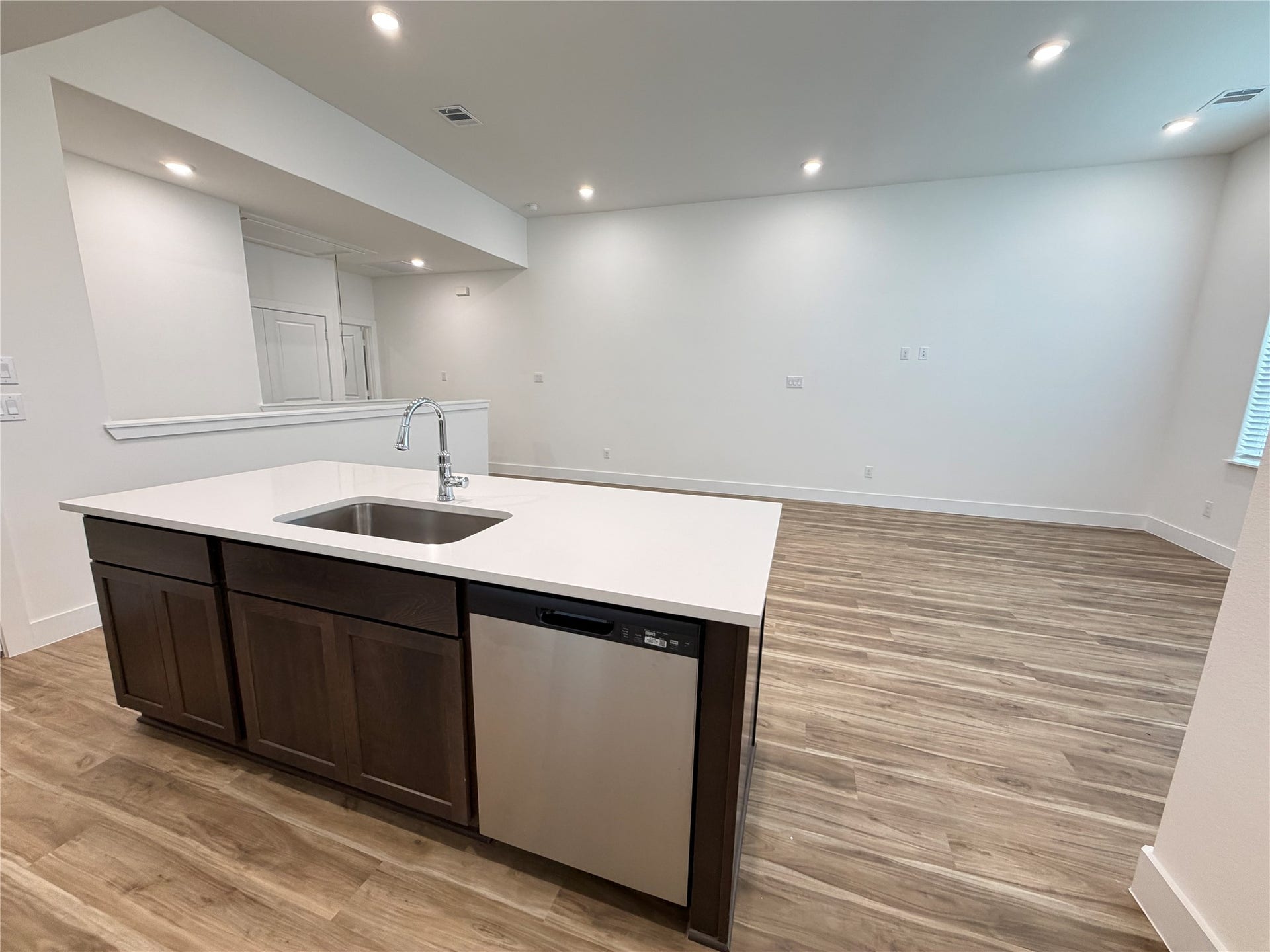 6047 Cebra St, Houston, TX 77091 6047 Cebra St, Houston, TX 77091