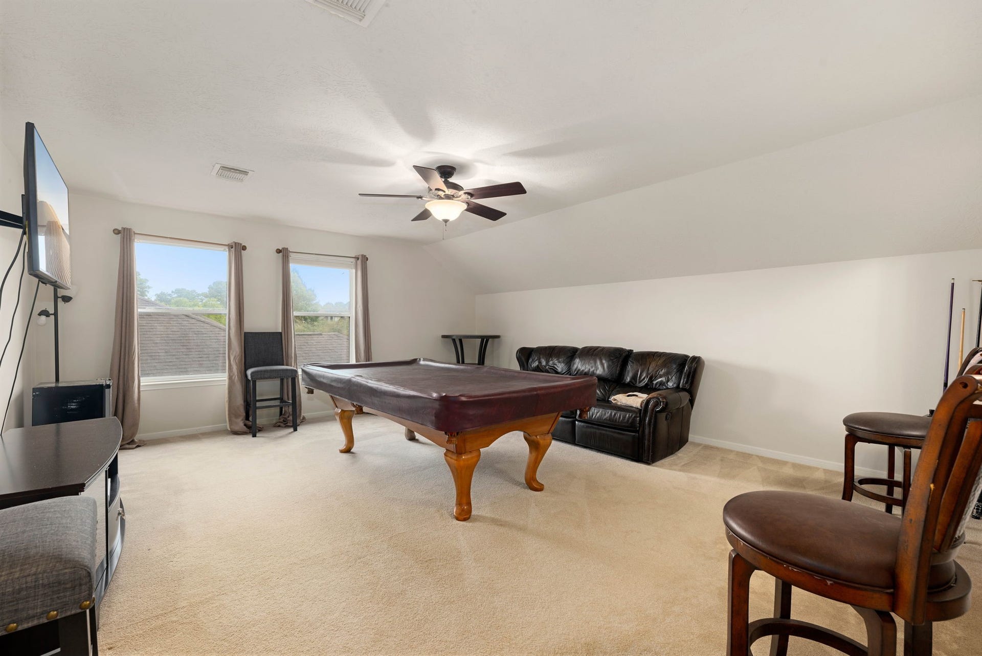 8211 Sports Haven Drive, Humble, TX 77346 8211 Sports Haven Drive, Humble, TX 77346