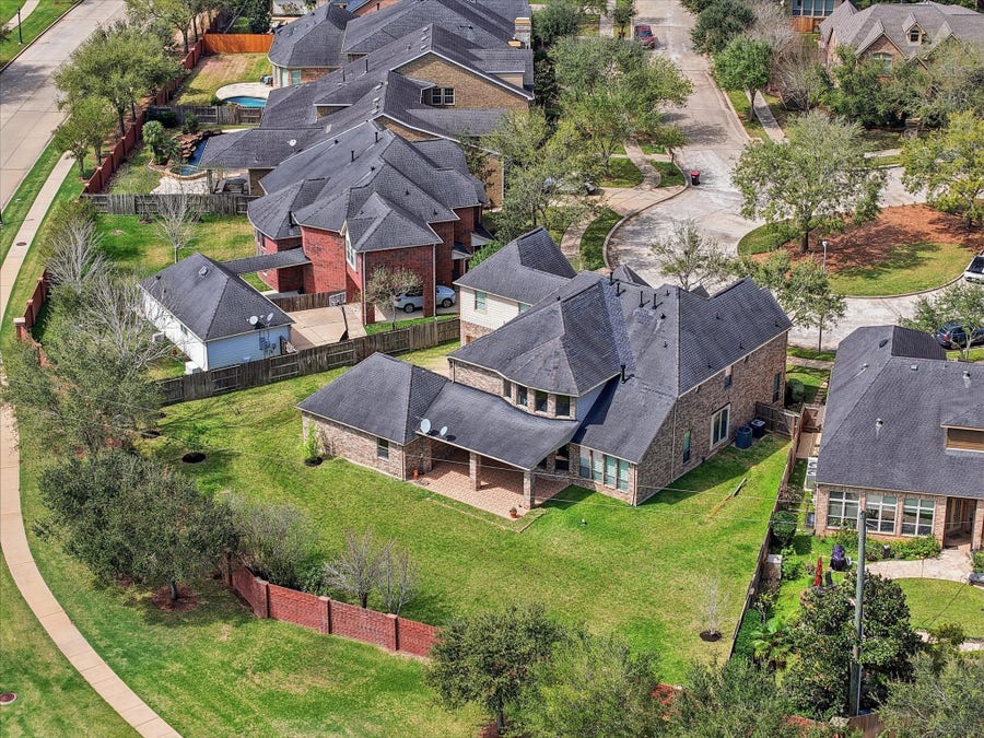 Property photo for 5330 Briarwick Meadow Lane, Sugar Land, TX