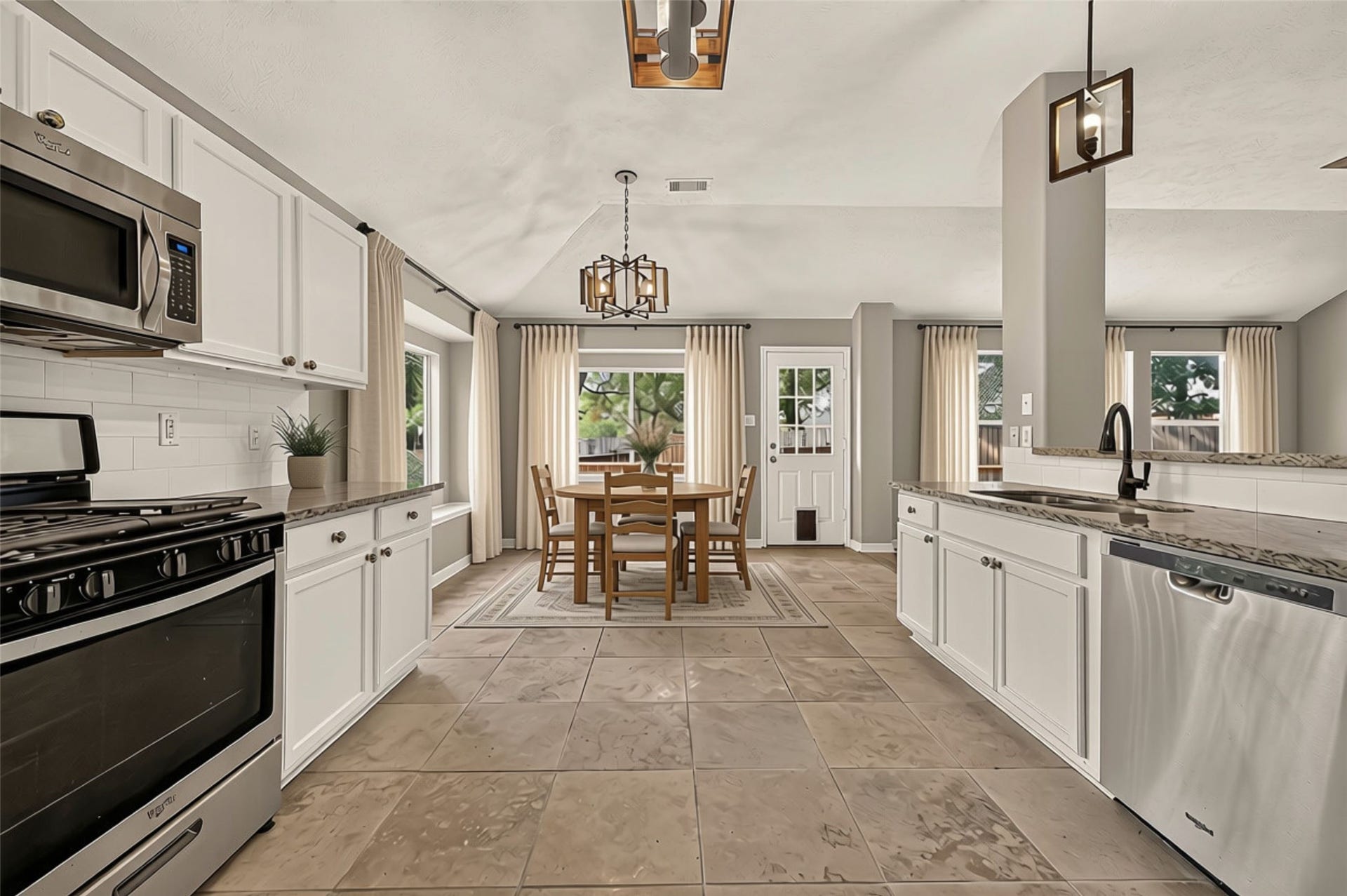 9230 Hidden Lake E, Magnolia, TX 77354 Virtually staged photo