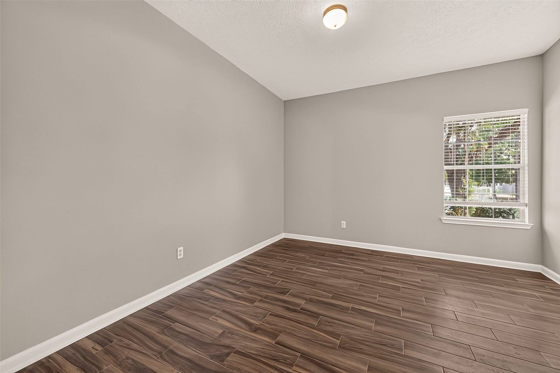 9230 Hidden Lake E, Magnolia, TX 77354 9230 Hidden Lake E, Magnolia, TX 77354