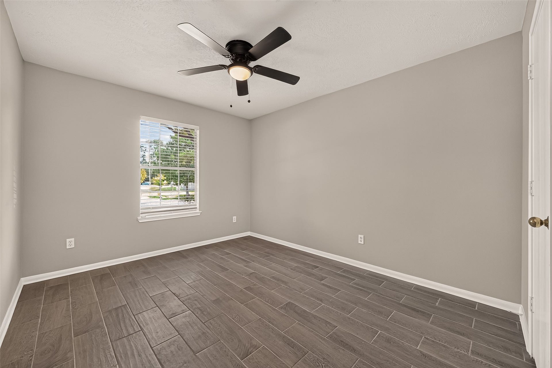9230 Hidden Lake E, Magnolia, TX 77354 9230 Hidden Lake E, Magnolia, TX 77354