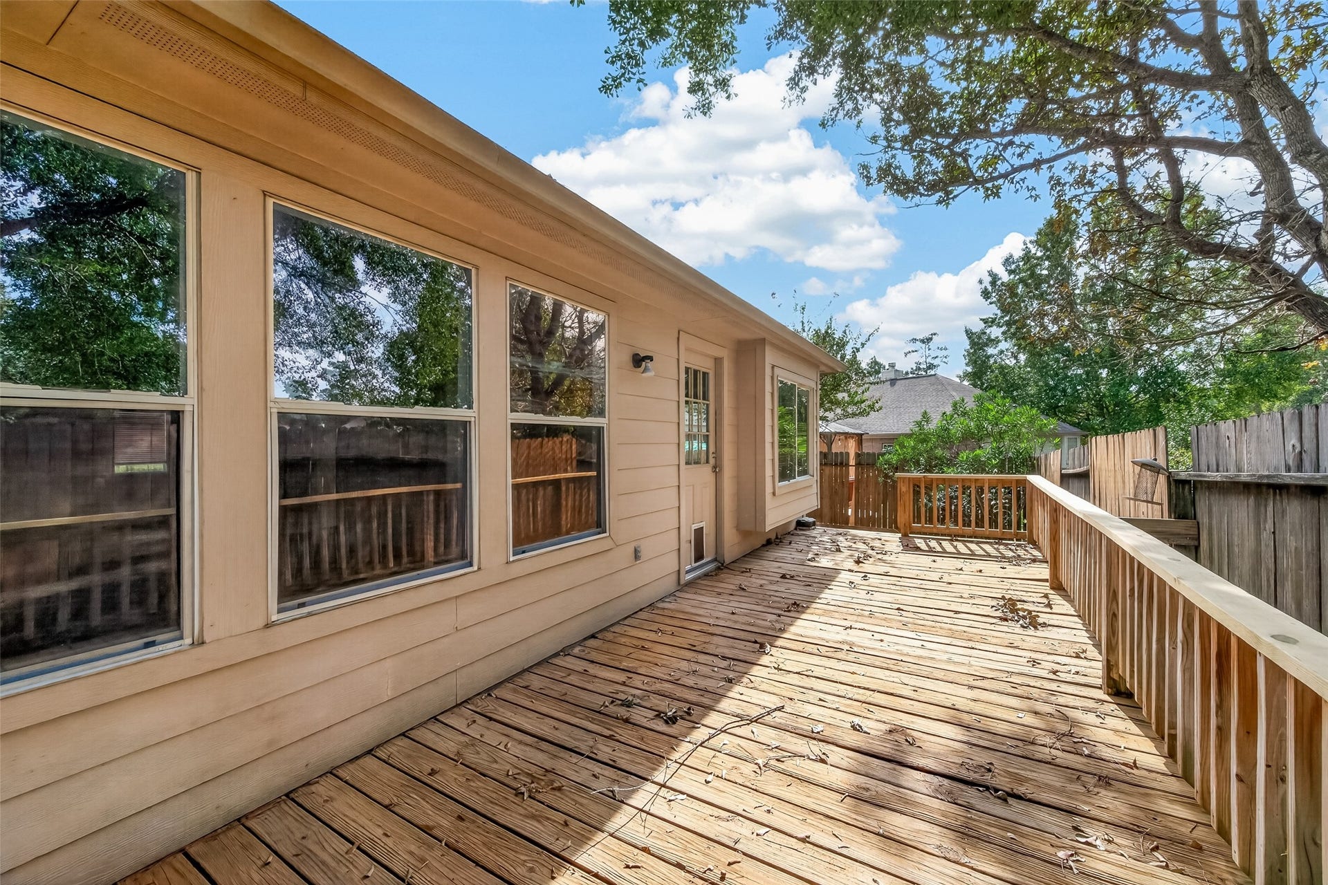 9230 Hidden Lake E, Magnolia, TX 77354 9230 Hidden Lake E, Magnolia, TX 77354