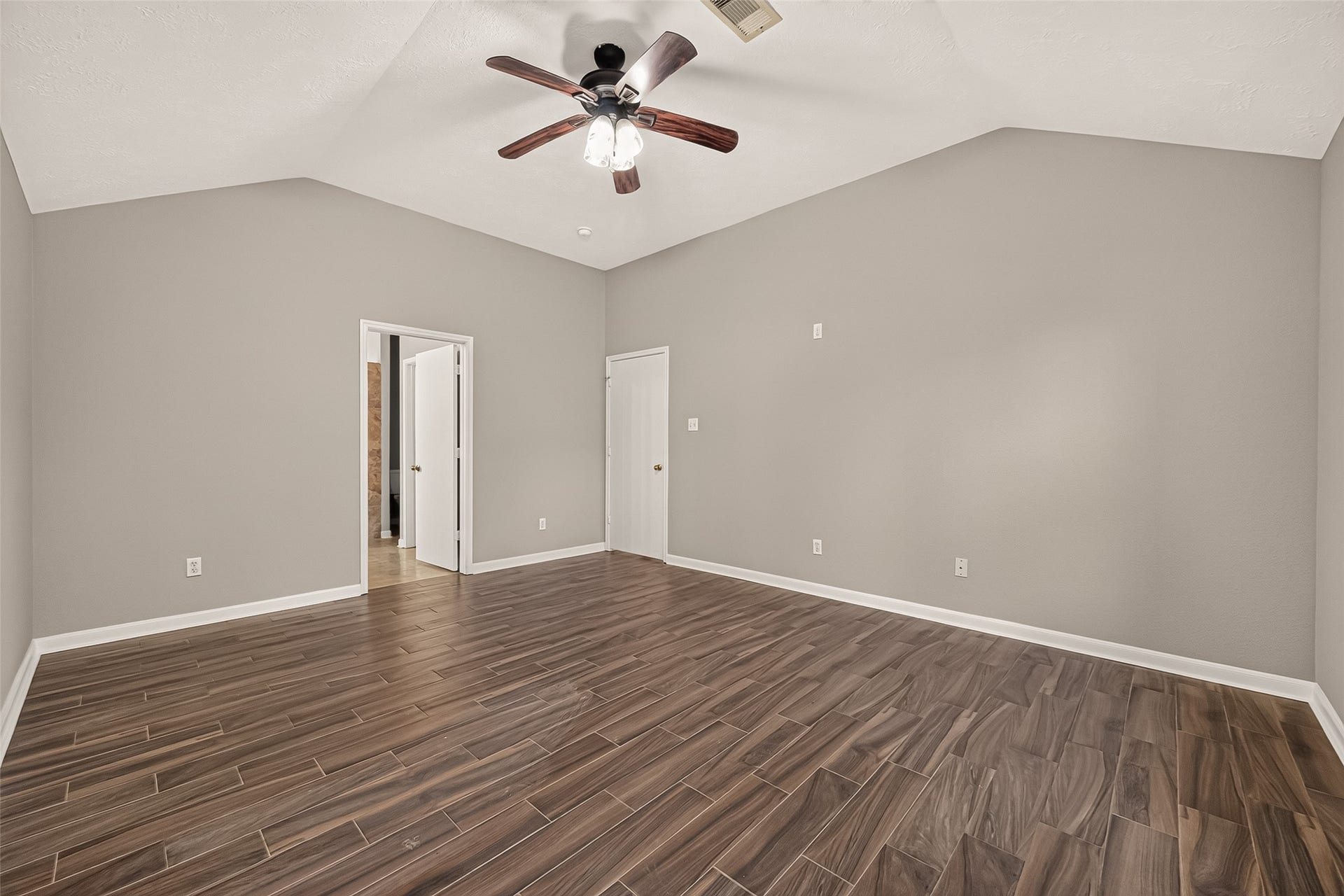 9230 Hidden Lake E, Magnolia, TX 77354 9230 Hidden Lake E, Magnolia, TX 77354