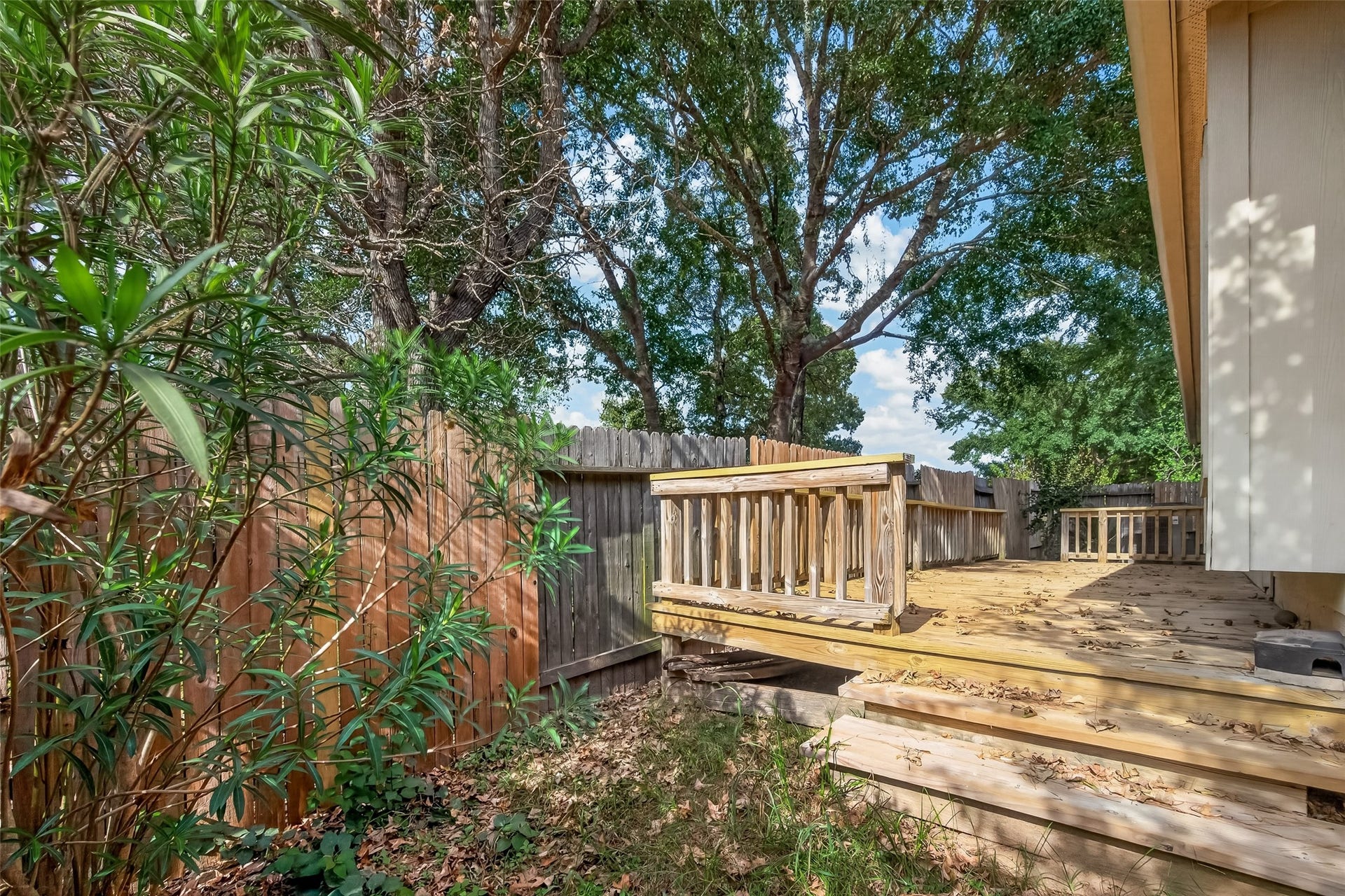 9230 Hidden Lake E, Magnolia, TX 77354 9230 Hidden Lake E, Magnolia, TX 77354