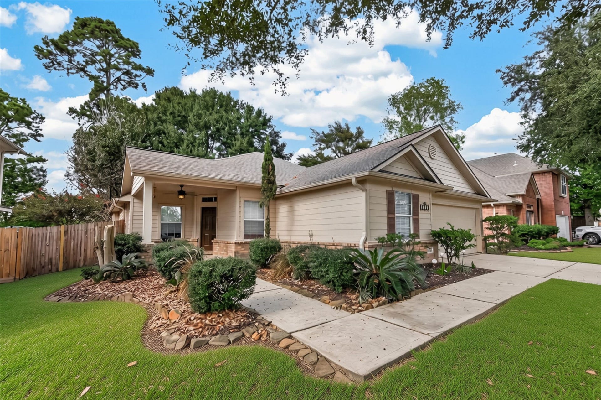 9230 Hidden Lake E, Magnolia, TX 77354 9230 Hidden Lake E, Magnolia, TX 77354