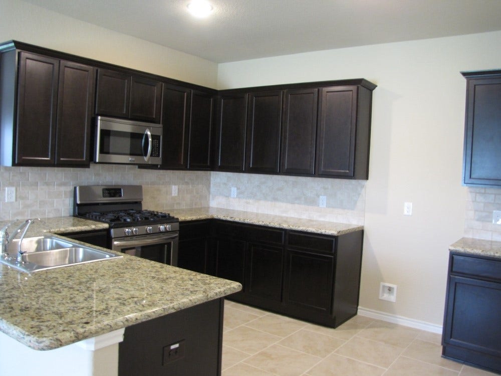 1911 Seville Manor, Fresno, TX 77545 Kitchen