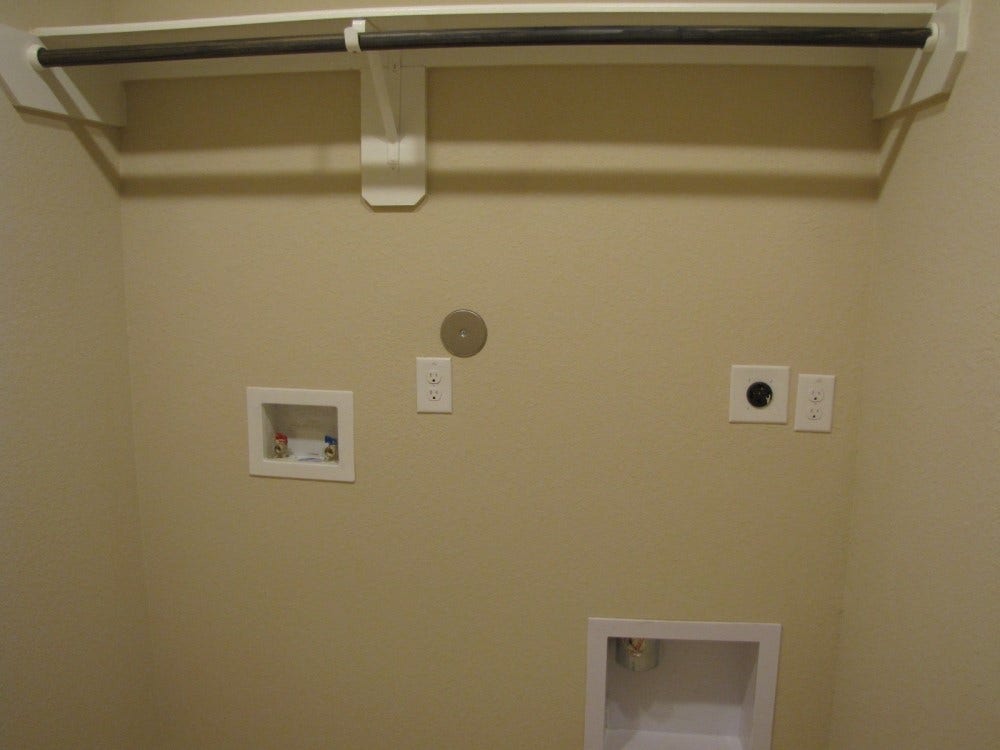 1911 Seville Manor, Fresno, TX 77545 Laundry room