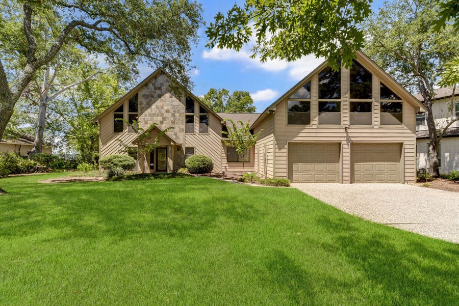 Property photo for 10045 Valley Drive S, Willis, TX
