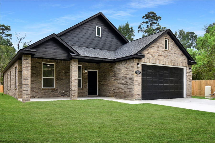 Property photo for 14833 Pine Drive, Conroe, TX