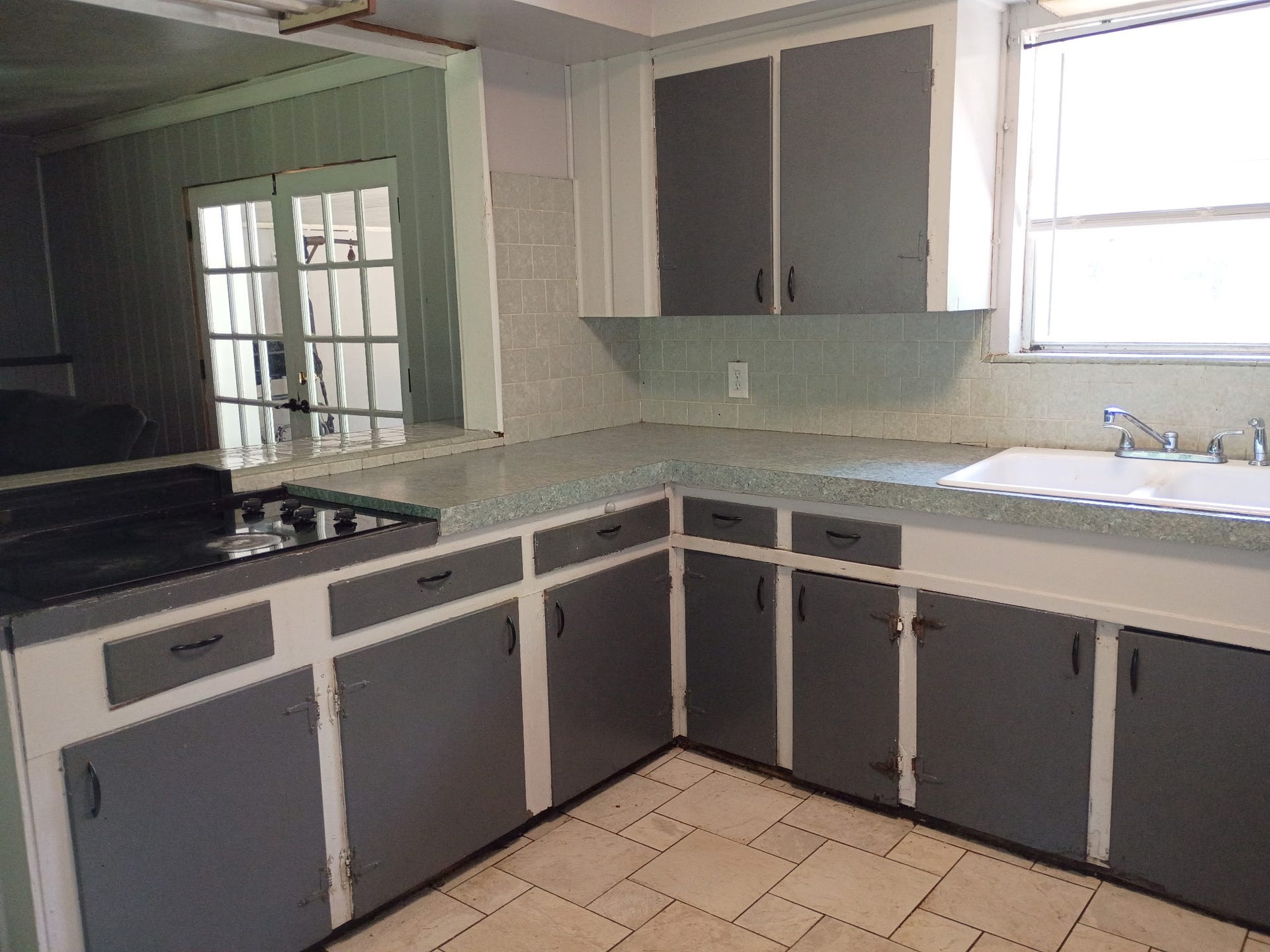 9103 Lazy Lane, Hitchcock, TX 77563 9103 Lazy Lane, Hitchcock, TX 77563