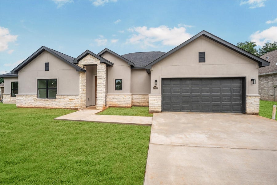 Property photo for 10510 Twin Circles Dr, Montgomery, TX