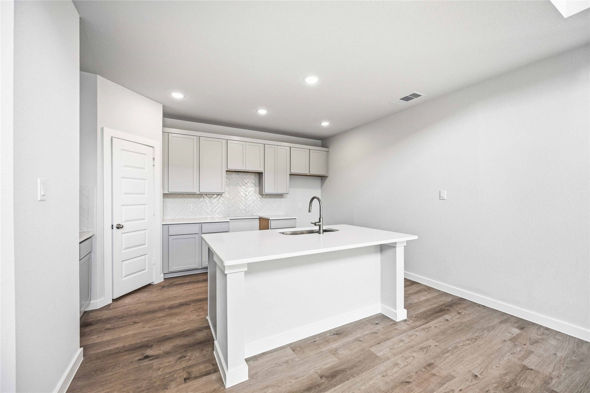 8006 Alamo Court, Beasley, TX 77417 8006 Alamo Court, Beasley, TX 77417