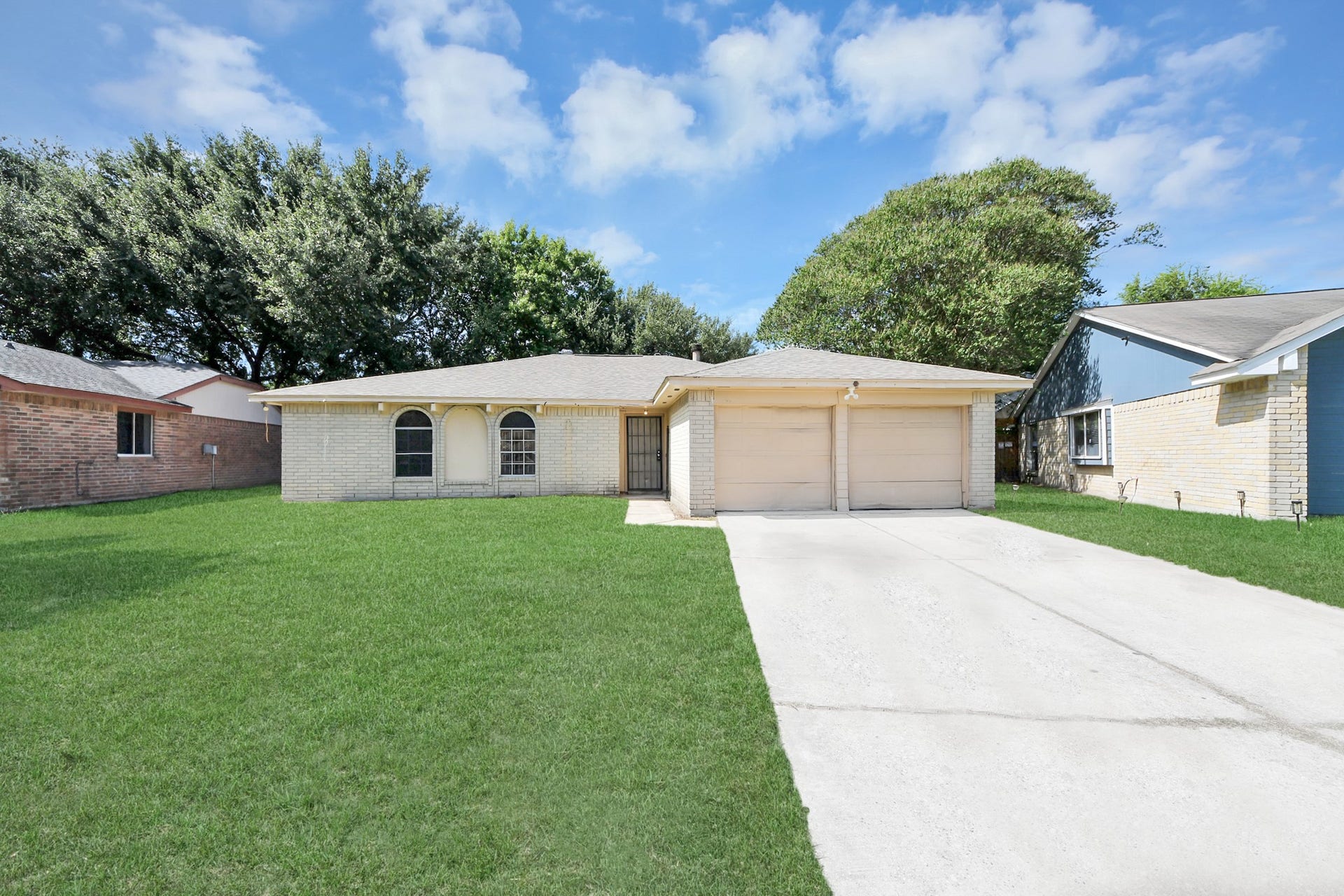 11431 Valarno Drive, Houston, TX 77066