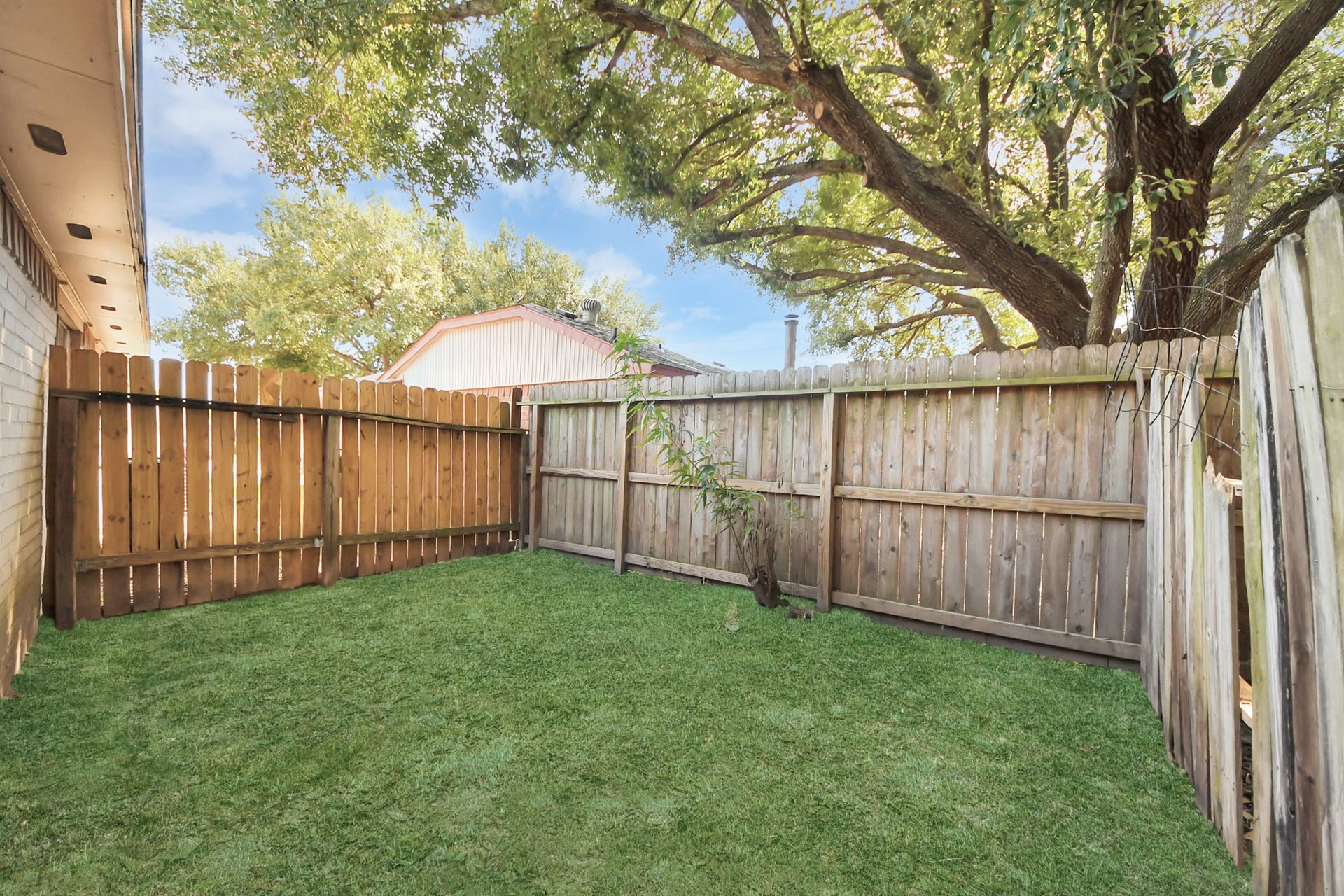 11431 Valarno Drive, Houston, TX 77066