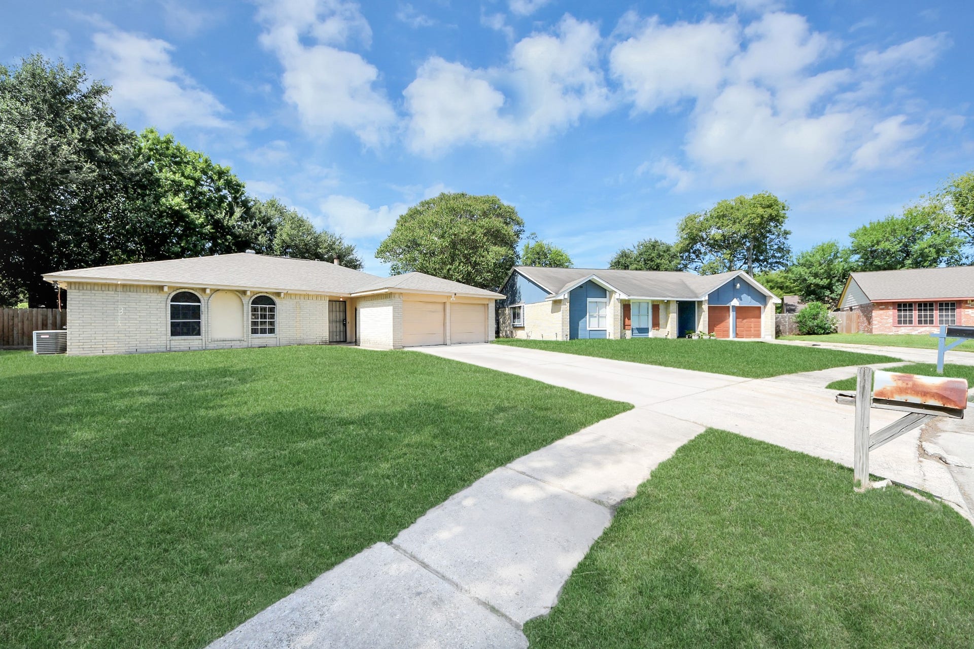 11431 Valarno Drive, Houston, TX 77066