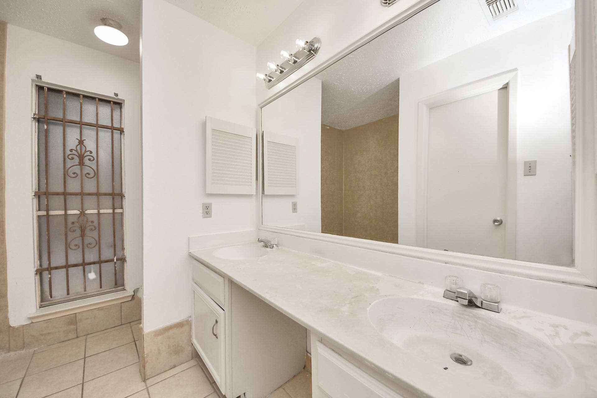 11431 Valarno Drive, Houston, TX 77066