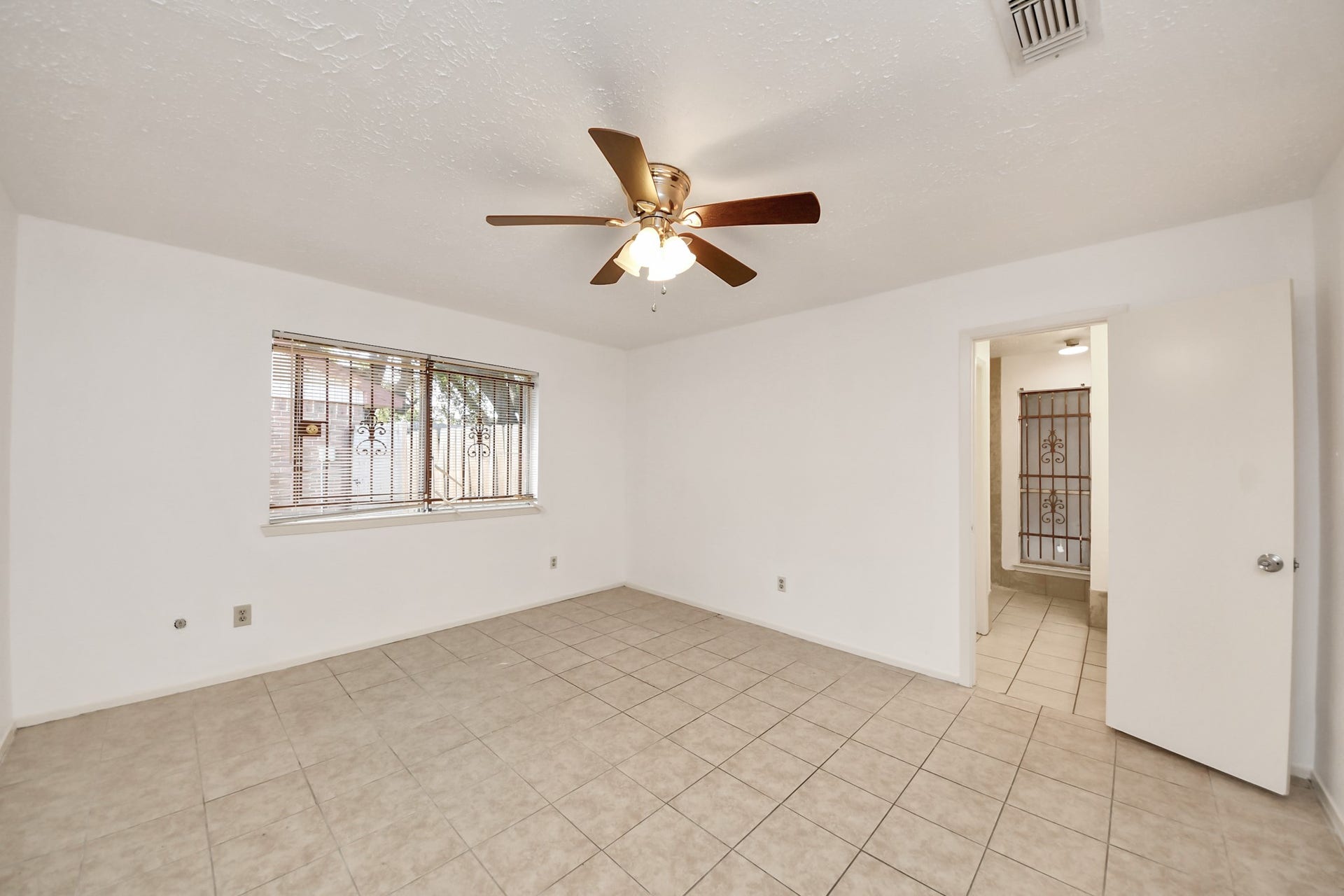 11431 Valarno Drive, Houston, TX 77066