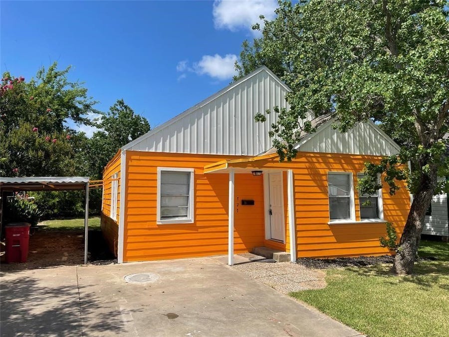 Property photo for 727 W 5th Street, #1, Freeport, TX